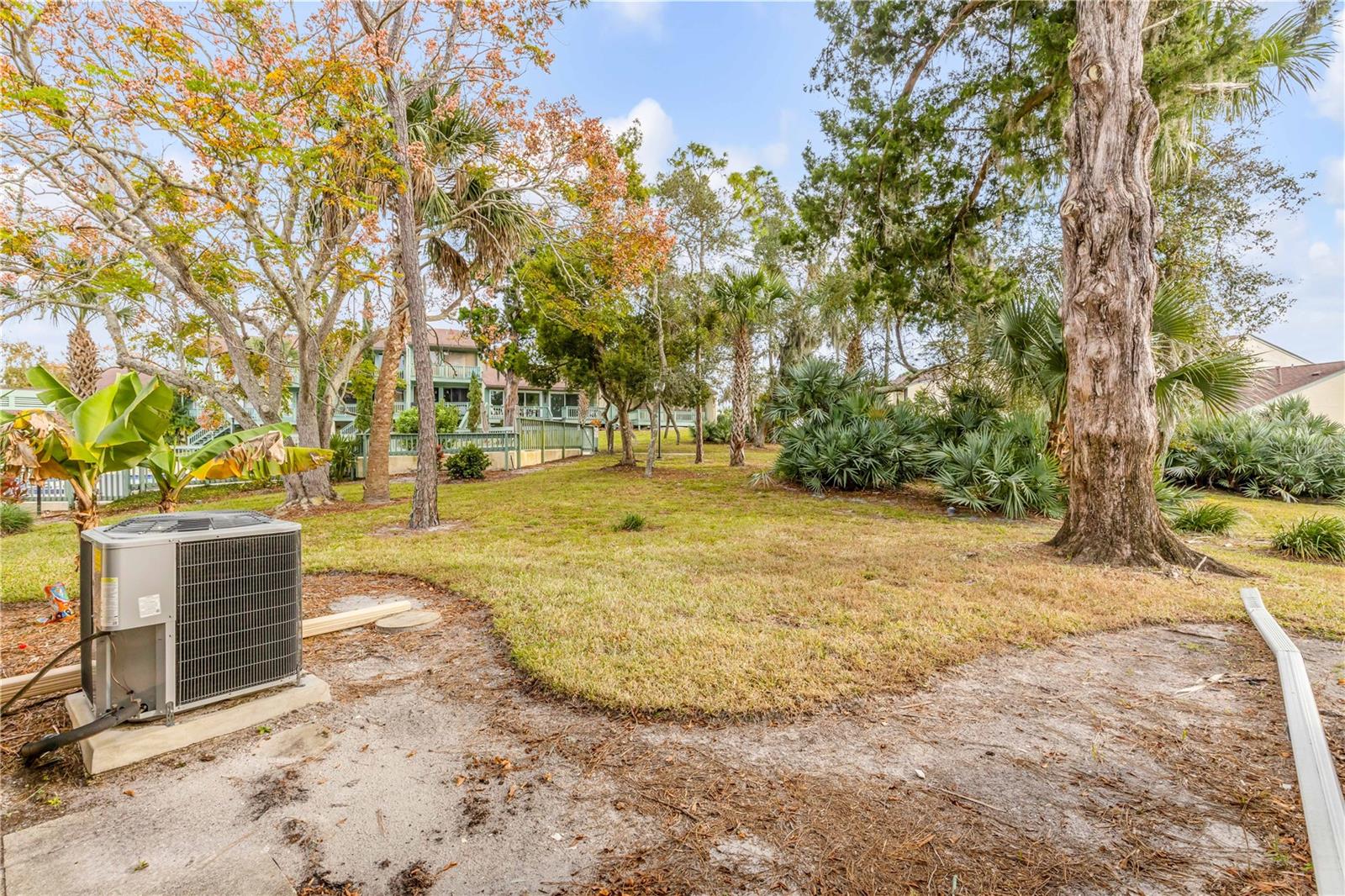 Image 33 of 42 For 201 Club House Boulevard 201