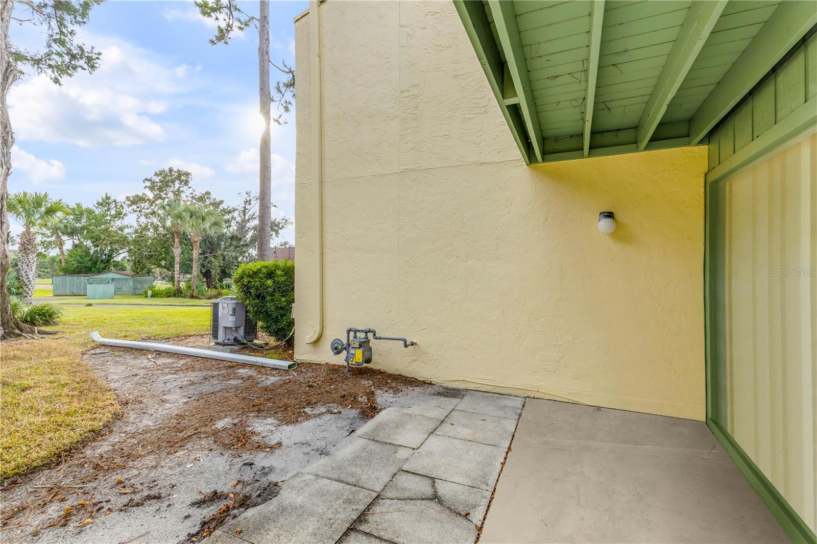 Image 34 of 42 For 201 Club House Boulevard 201