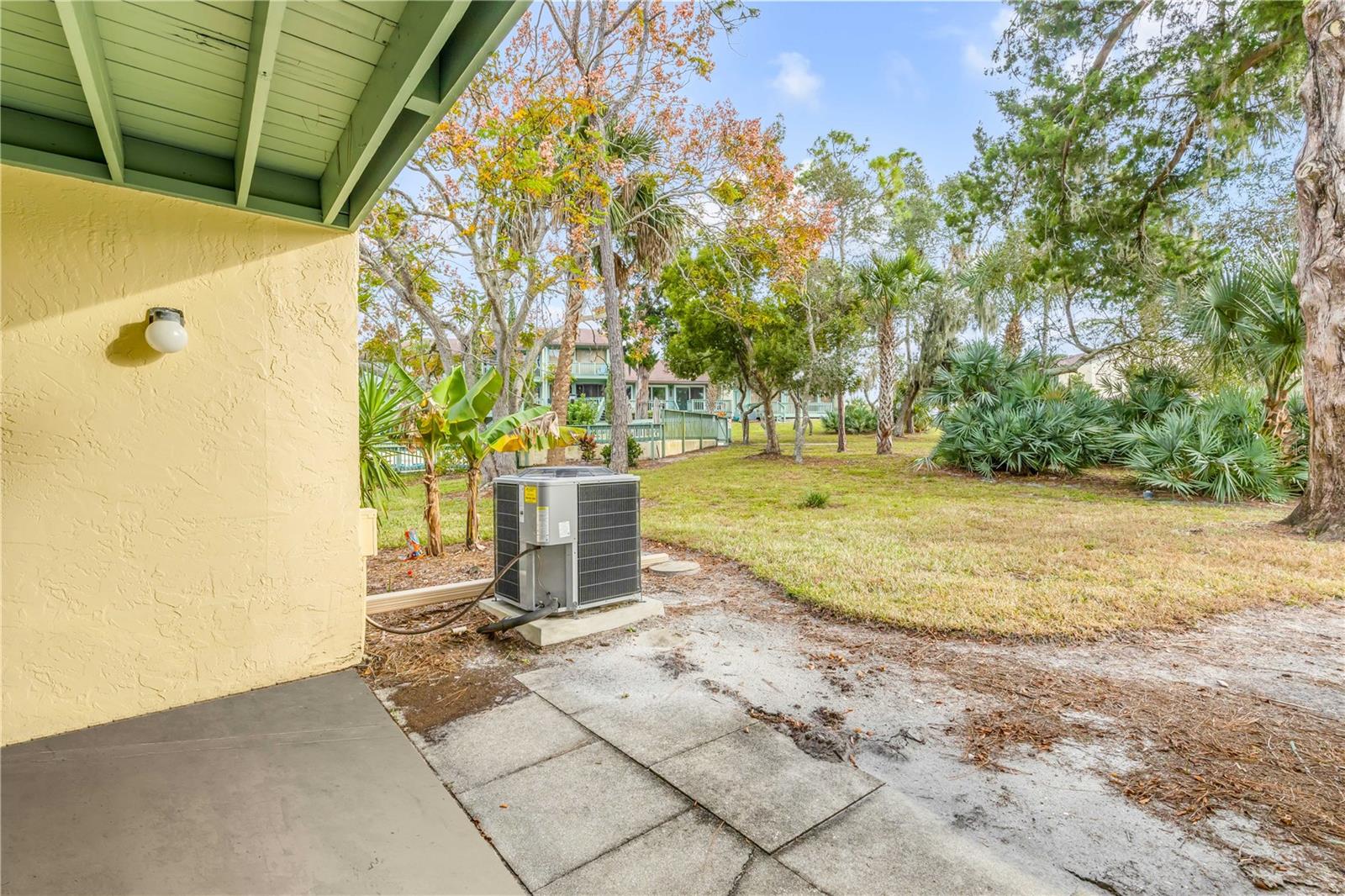 Image 36 of 42 For 201 Club House Boulevard 201