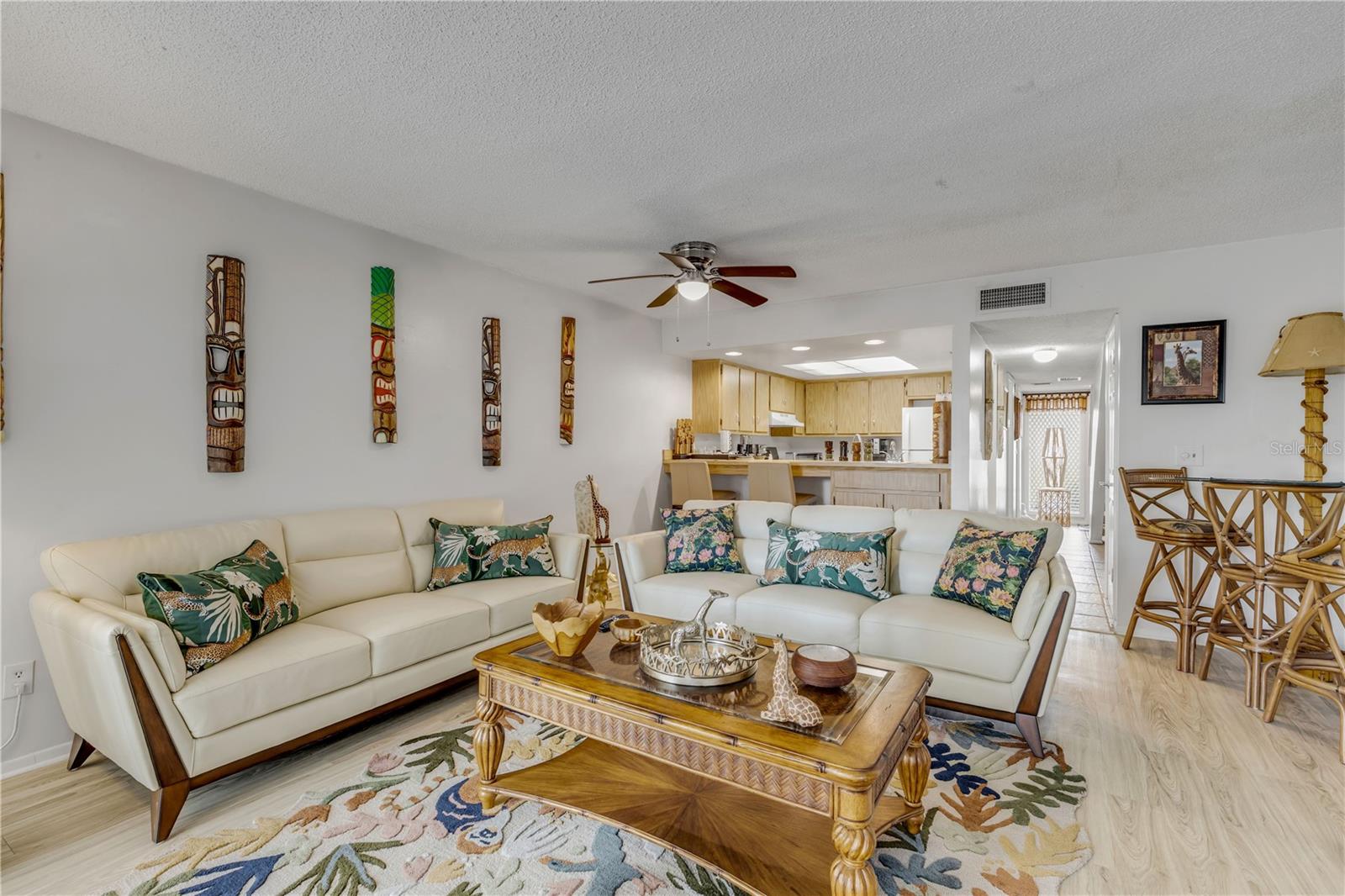 Image 7 of 42 For 201 Club House Boulevard 201