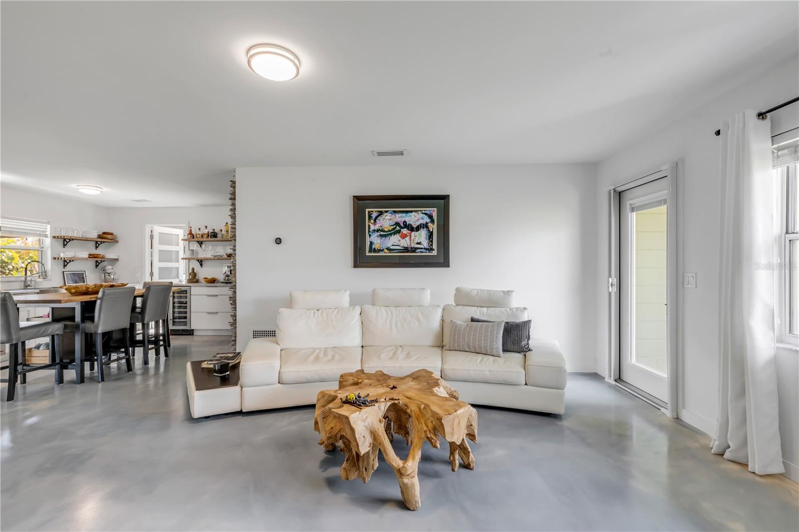 Image 13 of 81 For 645 Goodwin Avenue