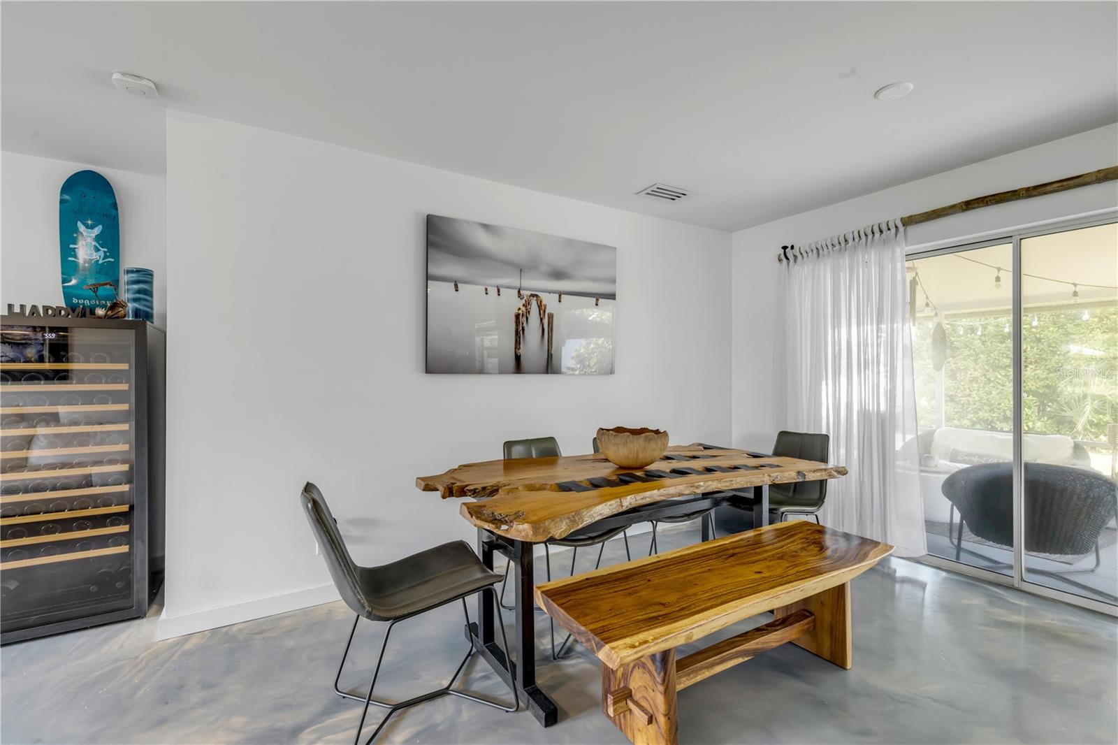 Image 17 of 81 For 645 Goodwin Avenue