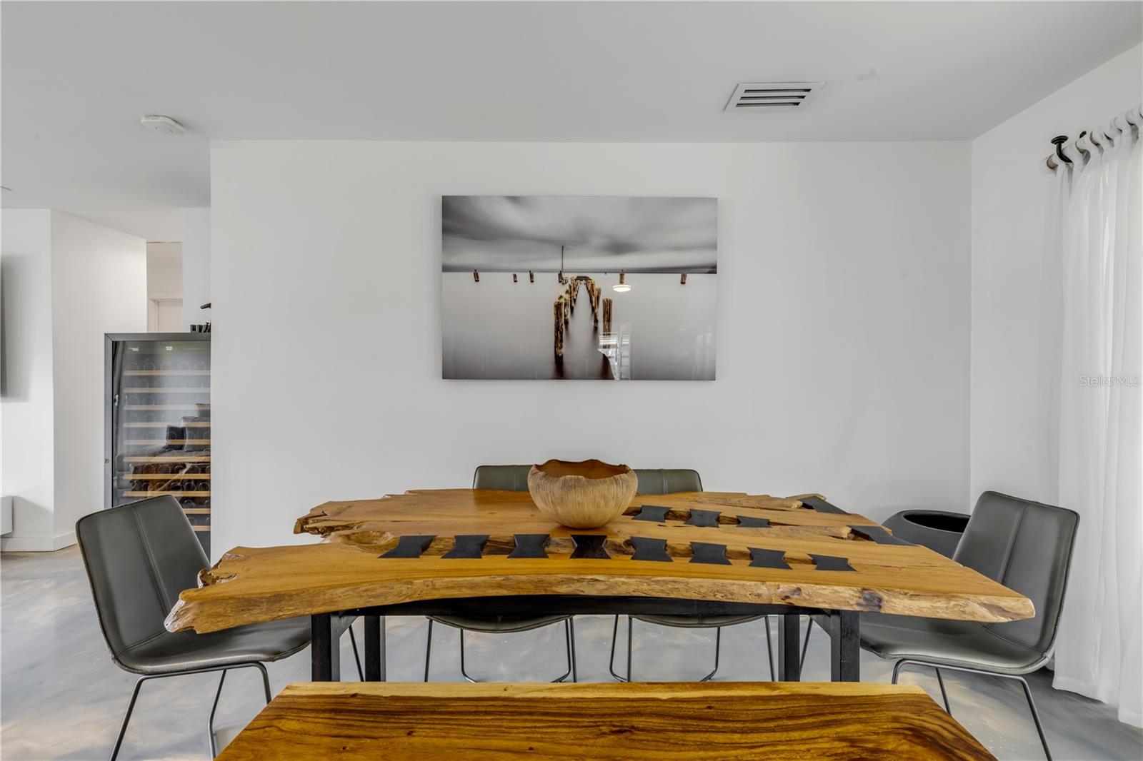 Image 18 of 81 For 645 Goodwin Avenue