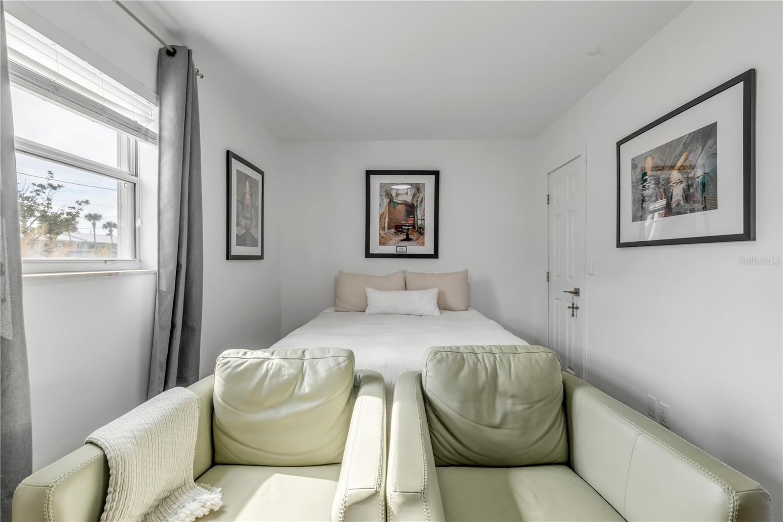 Image 35 of 81 For 645 Goodwin Avenue