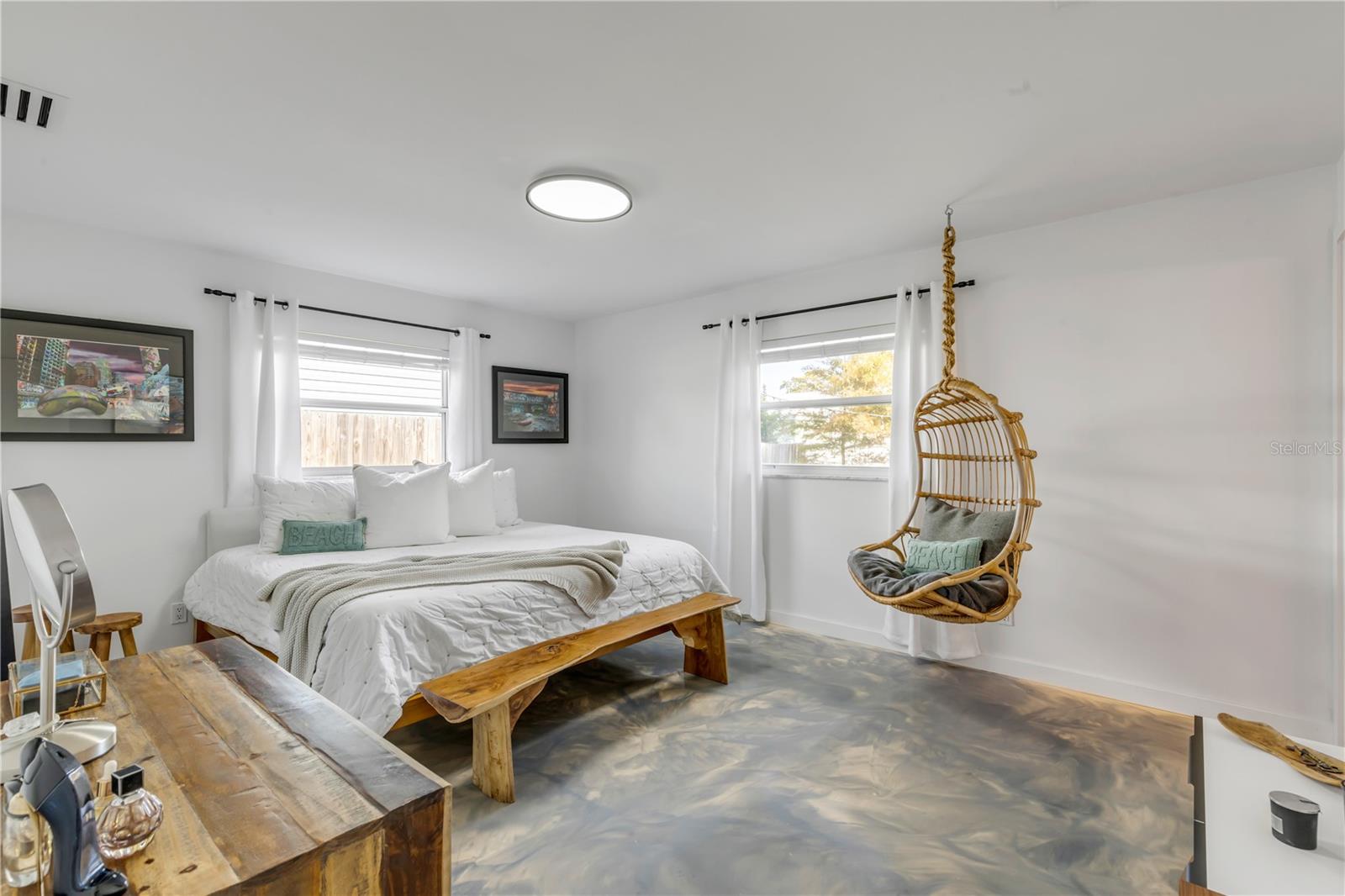 Image 45 of 81 For 645 Goodwin Avenue