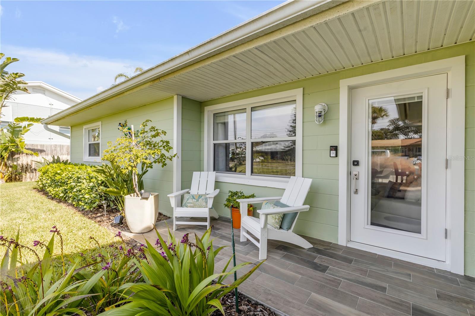 Image 5 of 81 For 645 Goodwin Avenue