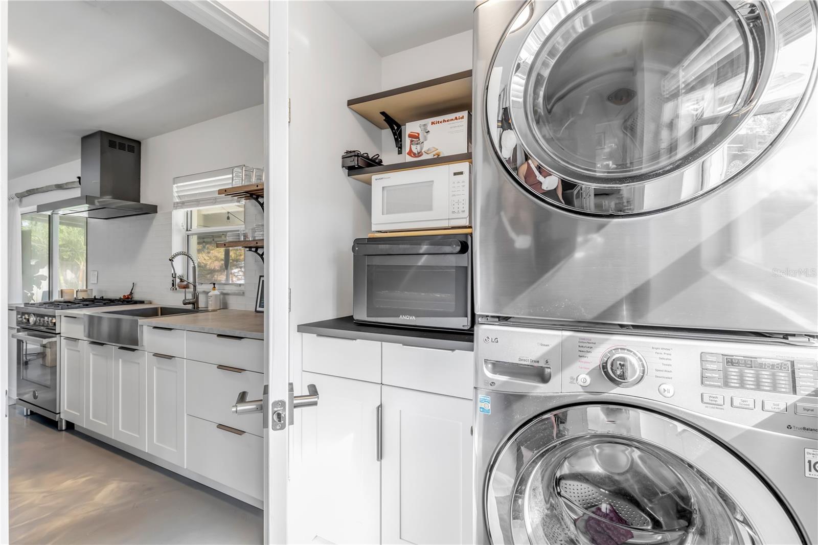 Image 53 of 81 For 645 Goodwin Avenue