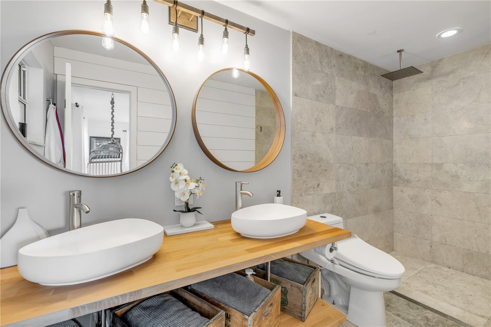 Image 6 of 81 For 645 Goodwin Avenue