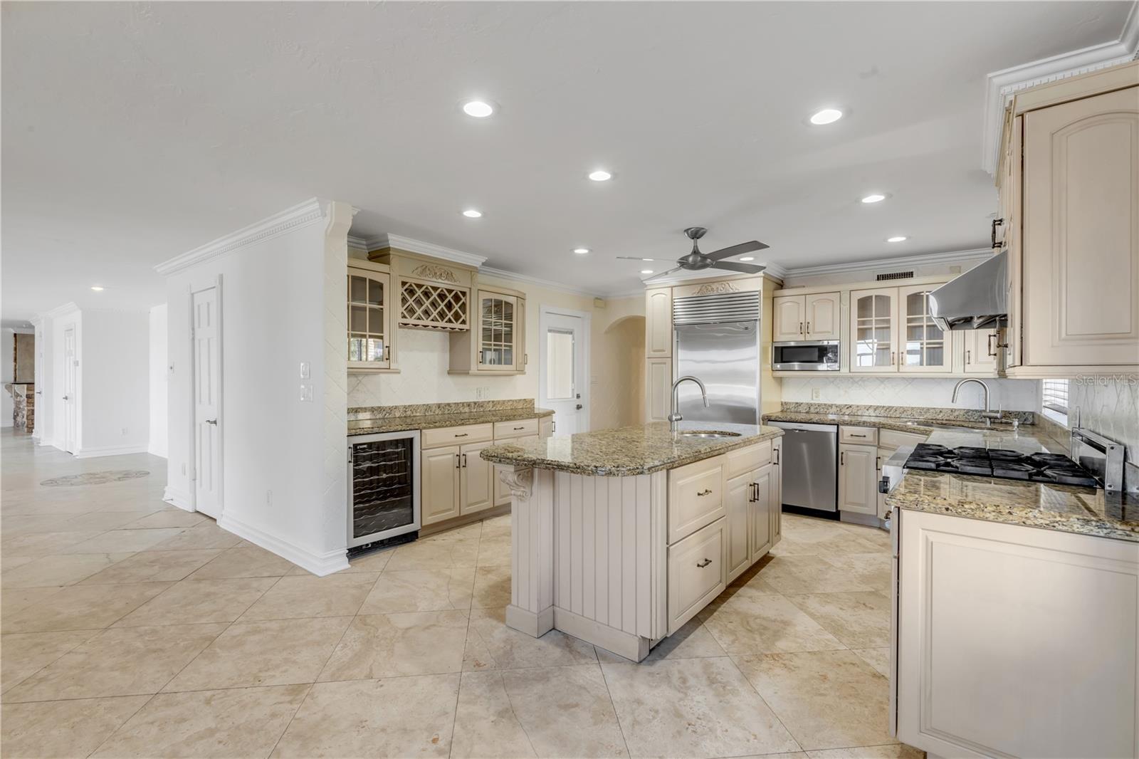 Image 25 of 99 For 2117 Ocean Drive