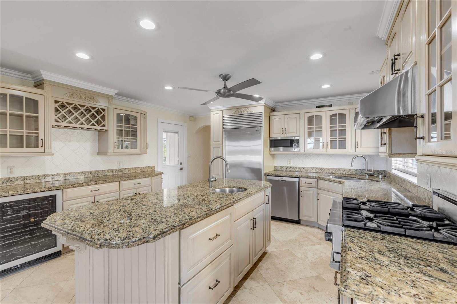 Image 26 of 99 For 2117 Ocean Drive