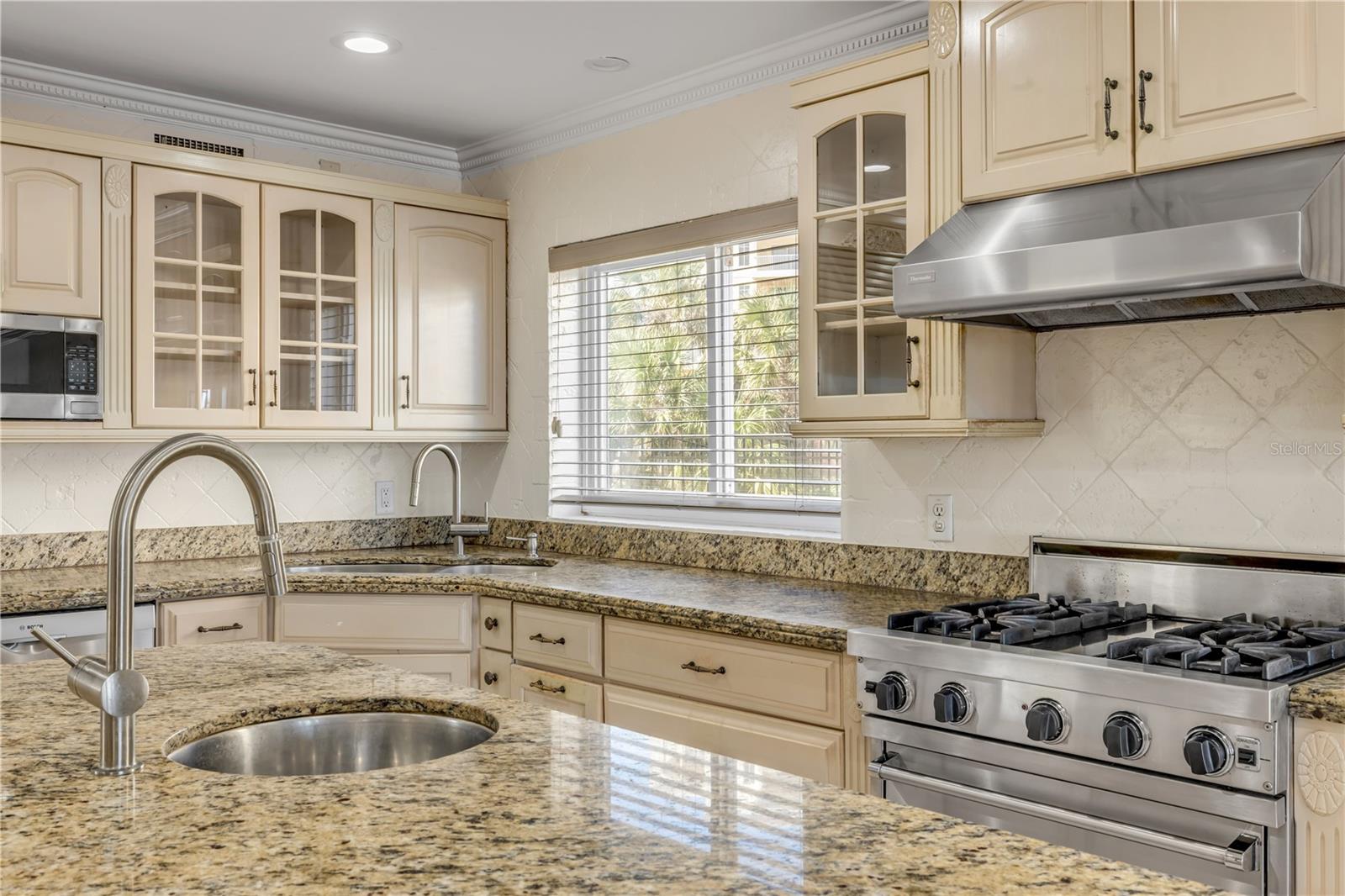 Image 28 of 99 For 2117 Ocean Drive