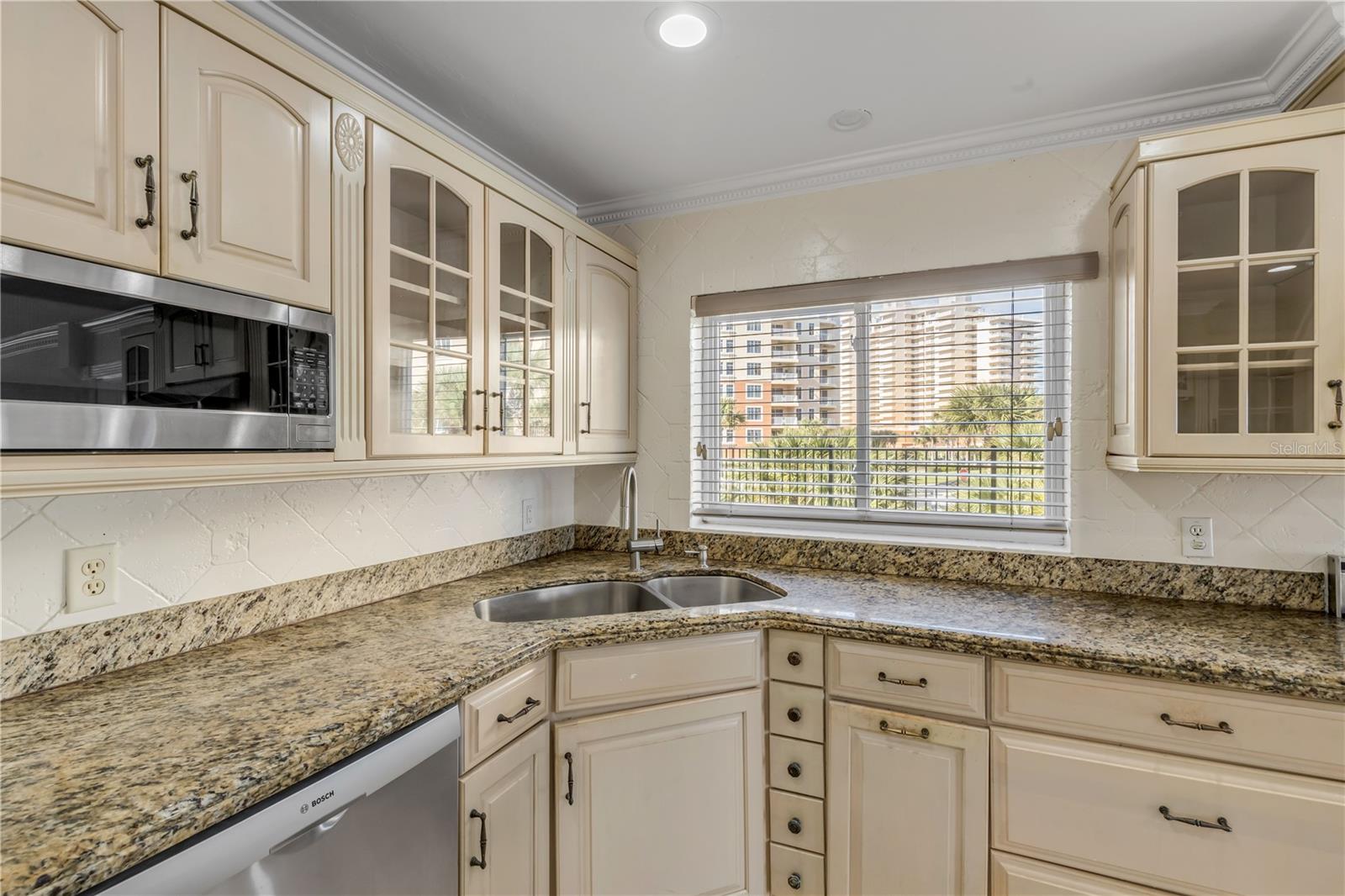 Image 32 of 99 For 2117 Ocean Drive