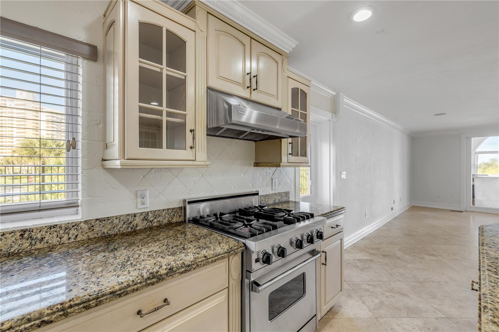 Image 36 of 99 For 2117 Ocean Drive