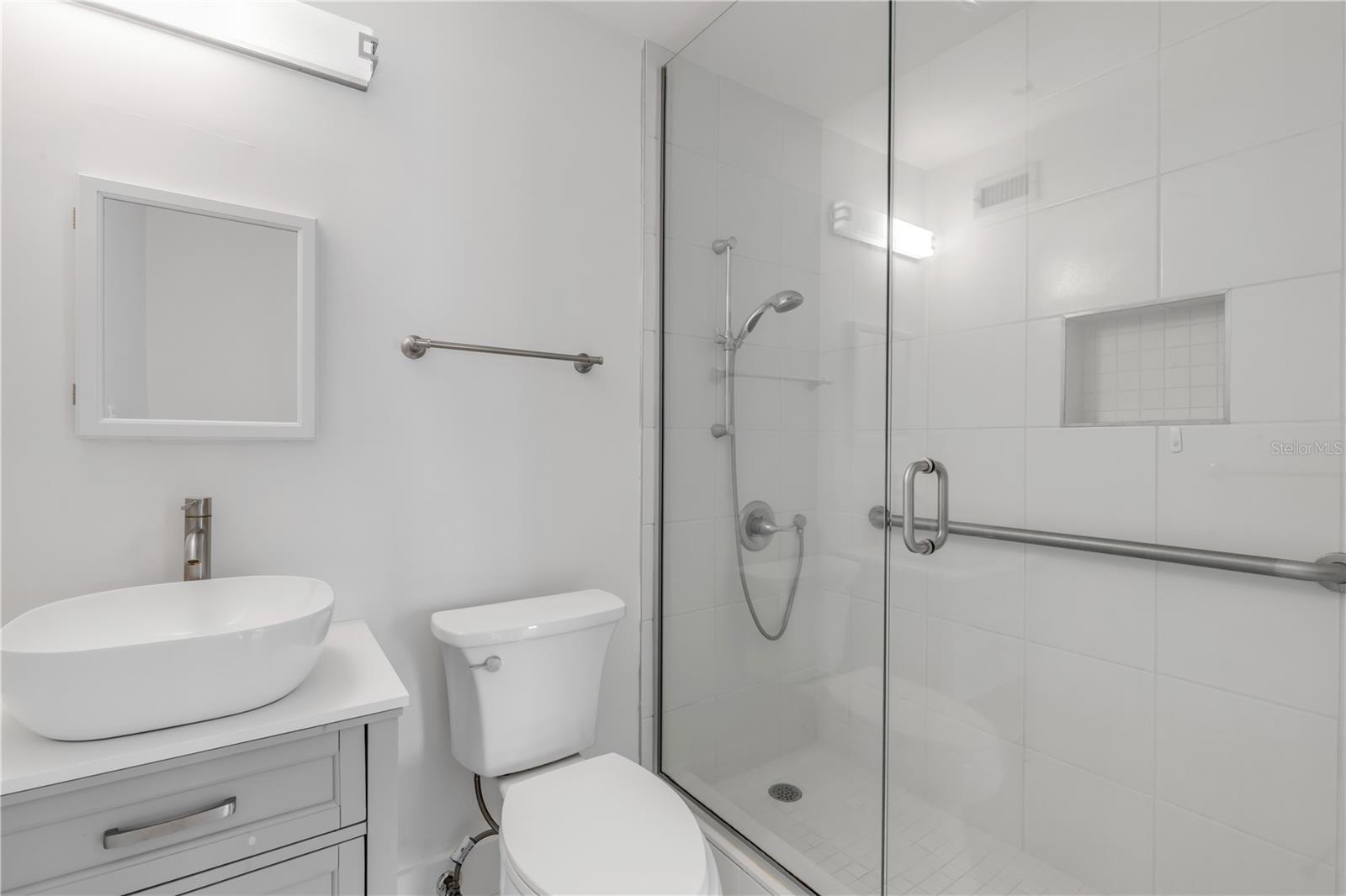 Image 43 of 99 For 2117 Ocean Drive