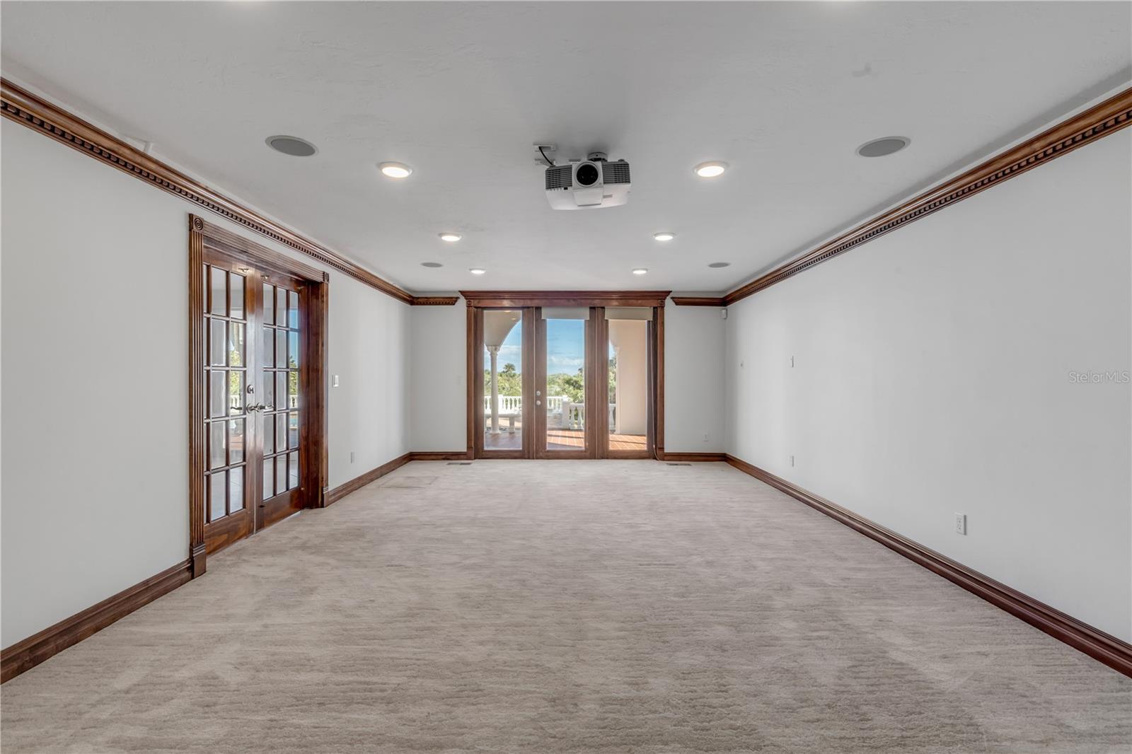 Image 45 of 99 For 2117 Ocean Drive