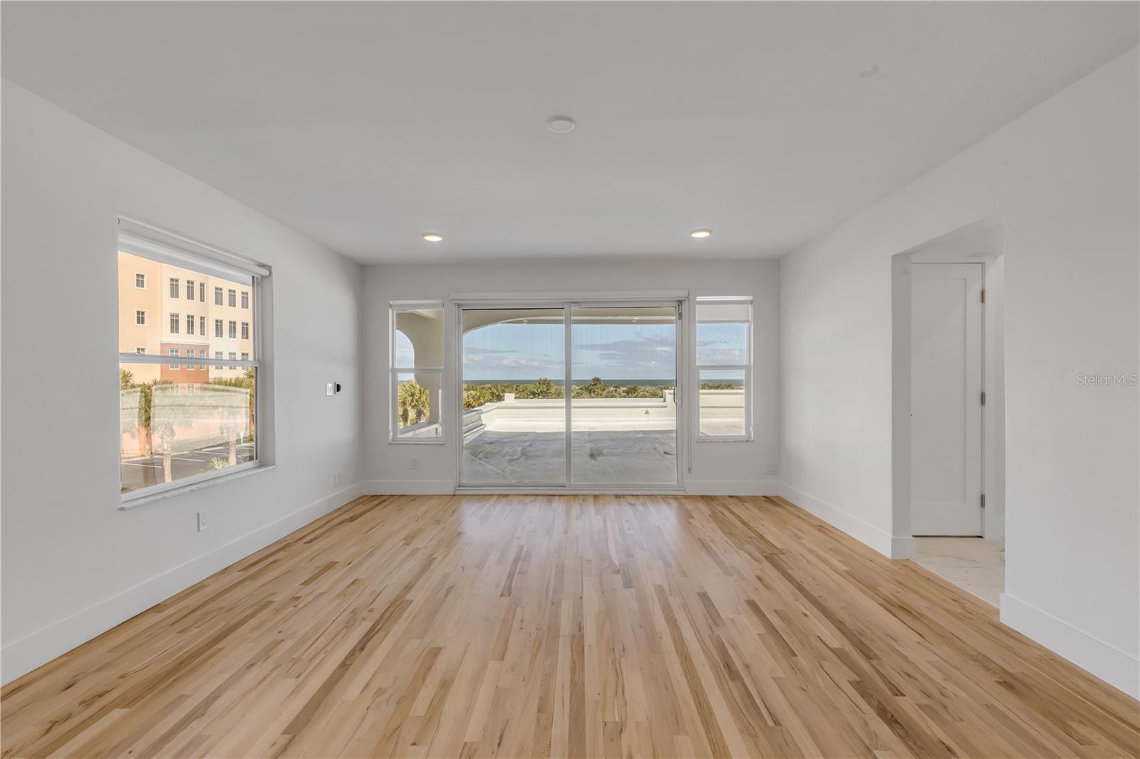 Image 8 of 99 For 2117 Ocean Drive