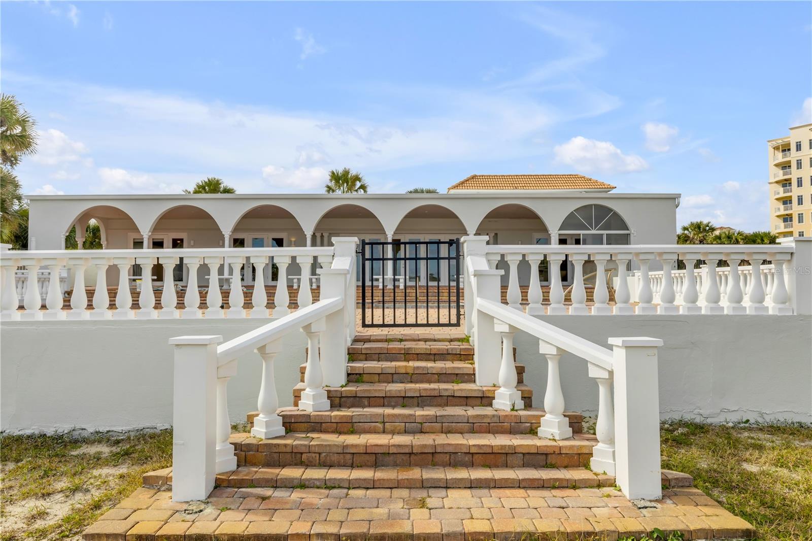 Image 87 of 99 For 2117 Ocean Drive