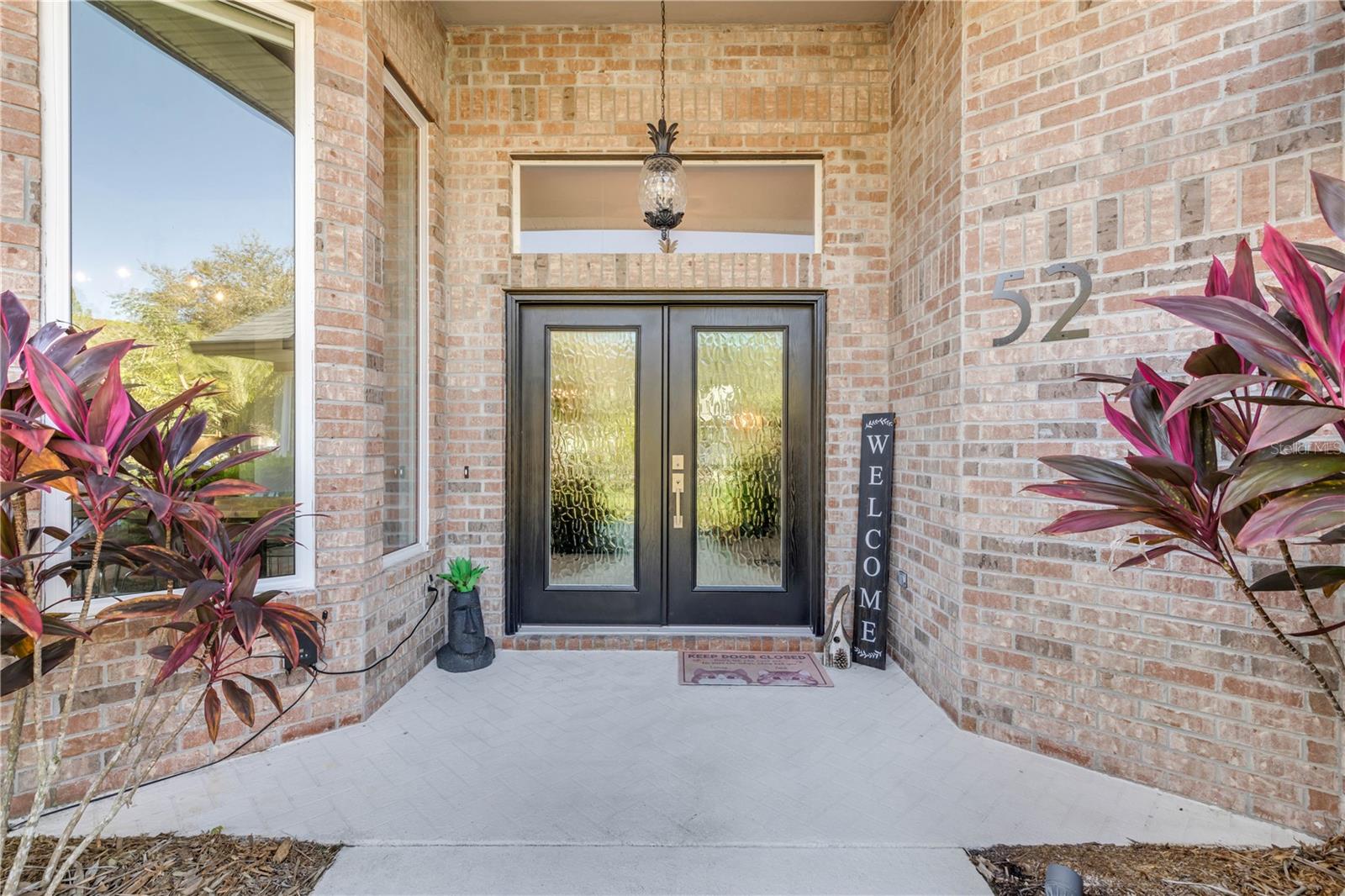 Image 3 of 80 For 52 Cambridge Trace