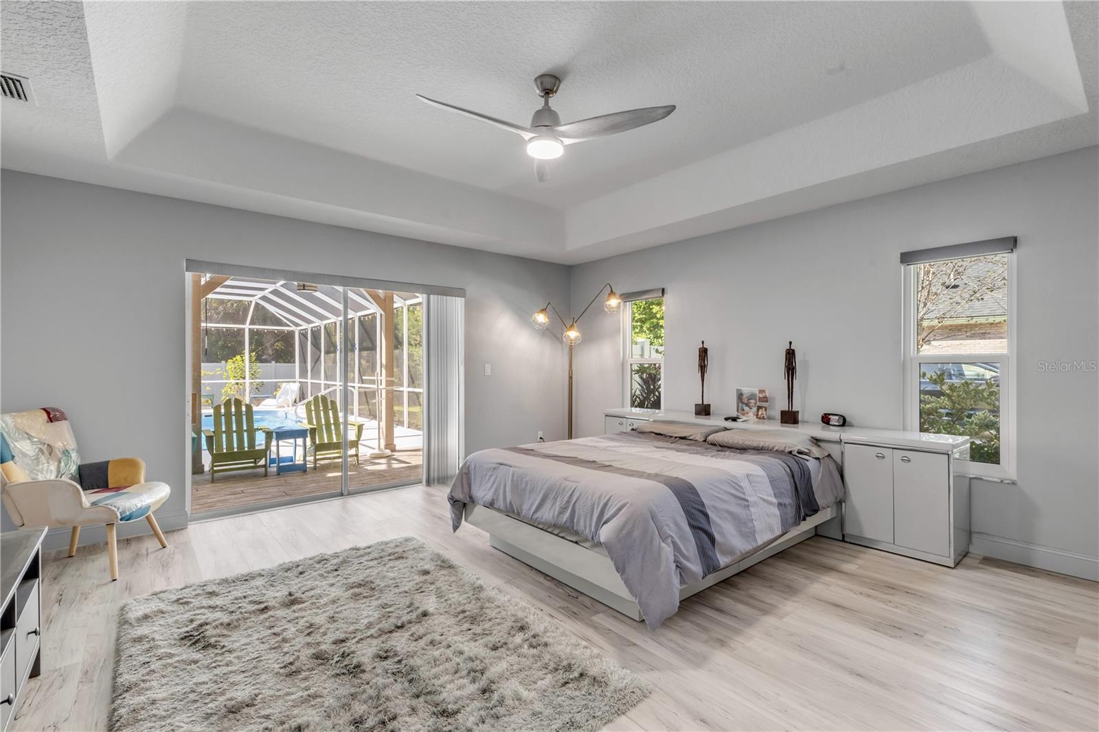 Image 35 of 80 For 52 Cambridge Trace