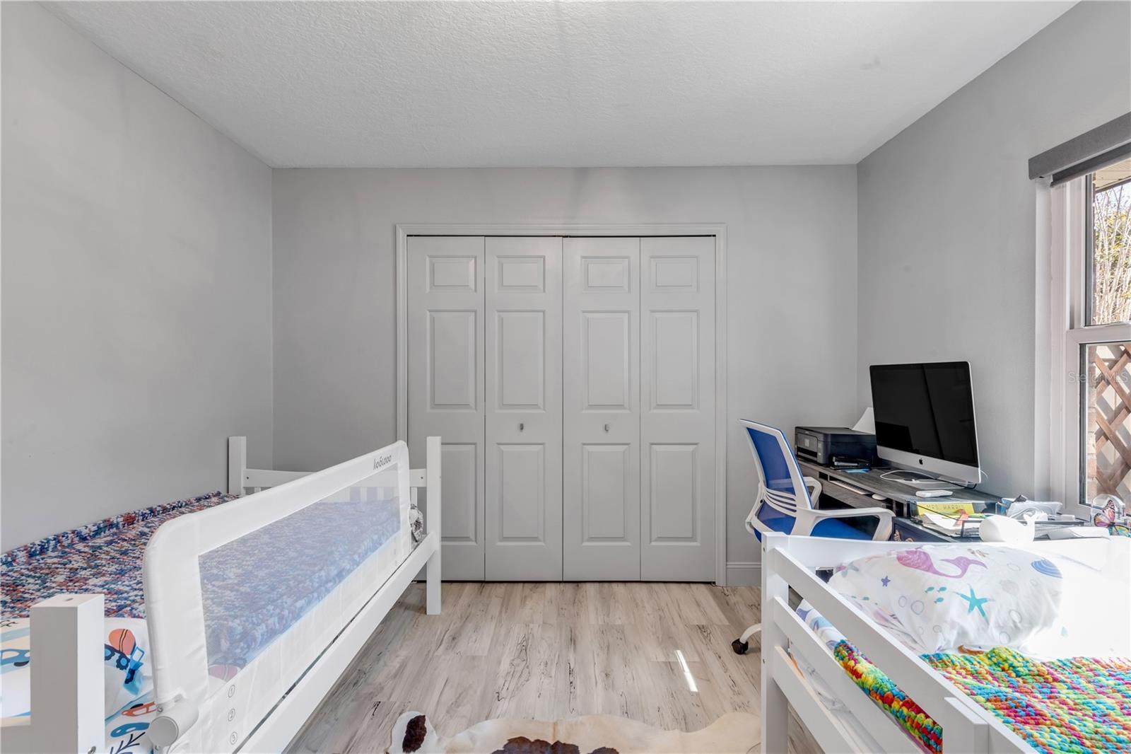 Image 46 of 80 For 52 Cambridge Trace