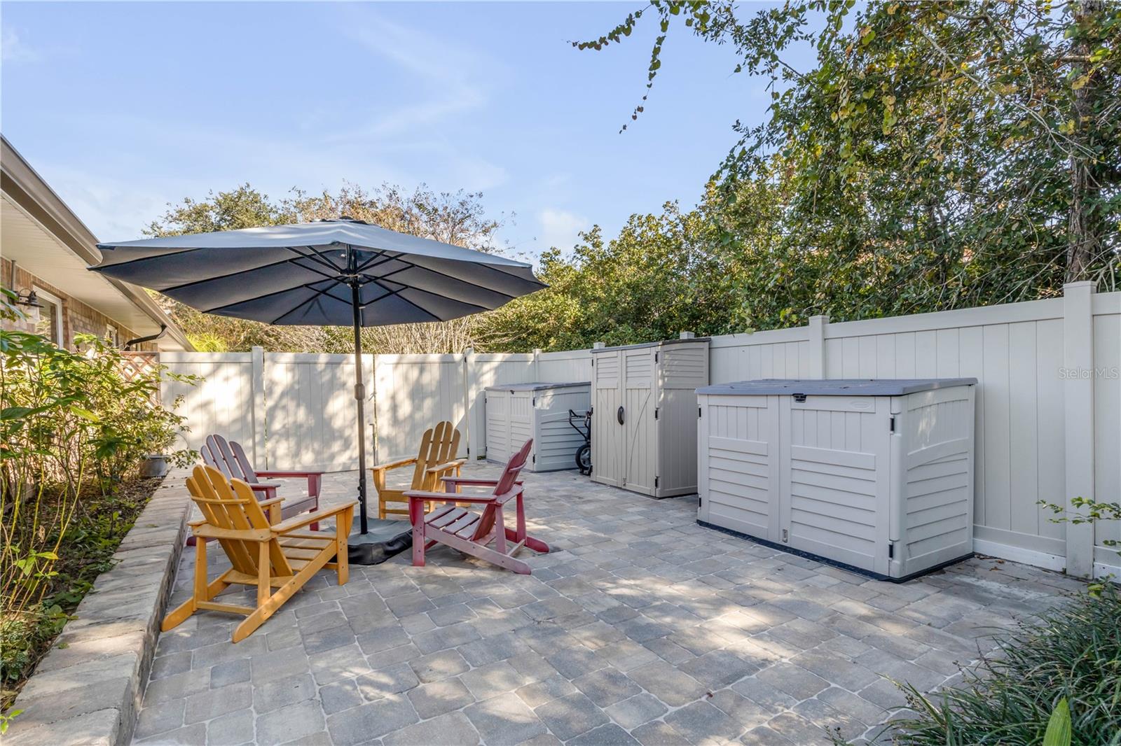 Image 61 of 80 For 52 Cambridge Trace