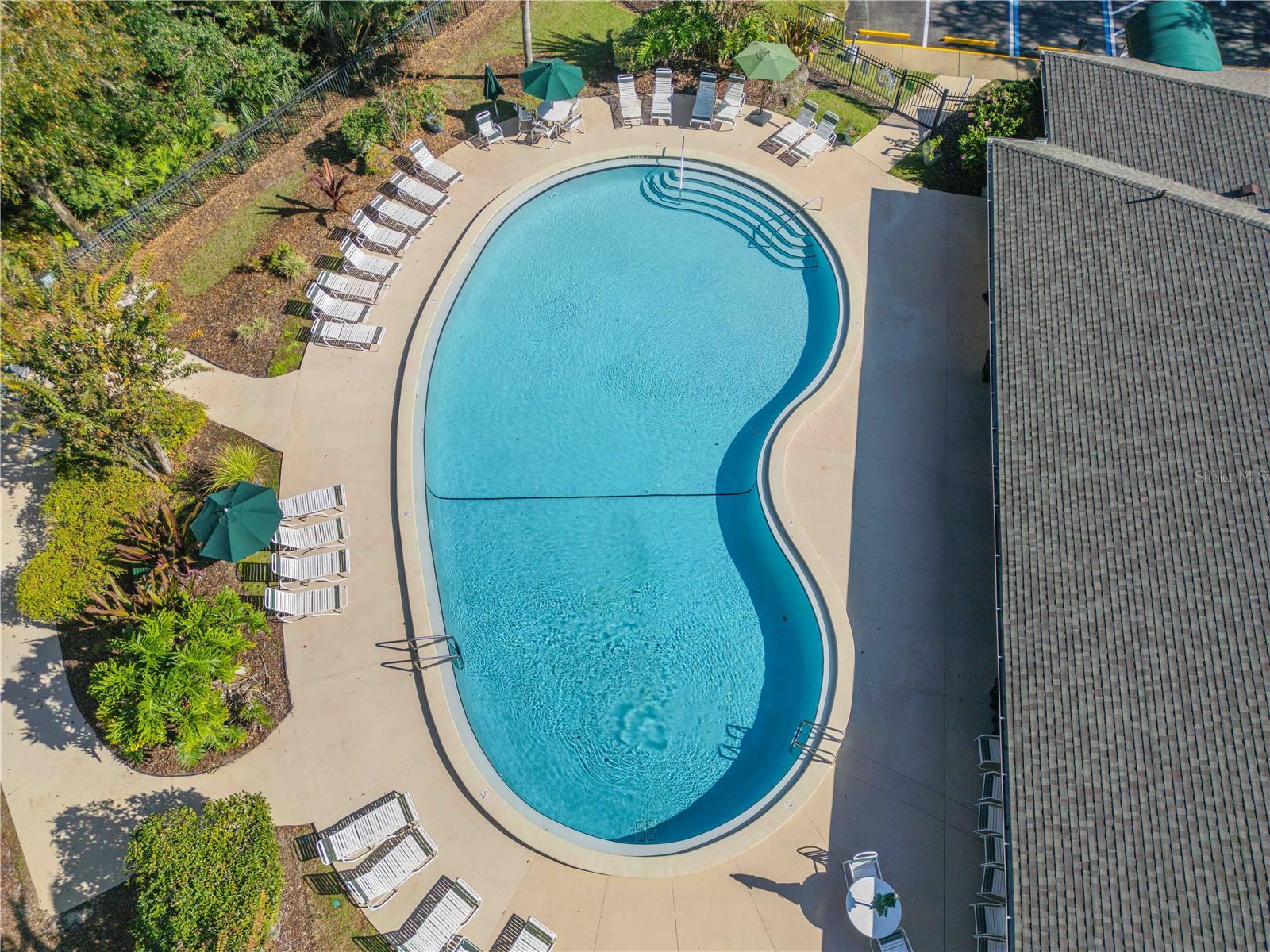 Image 64 of 80 For 52 Cambridge Trace