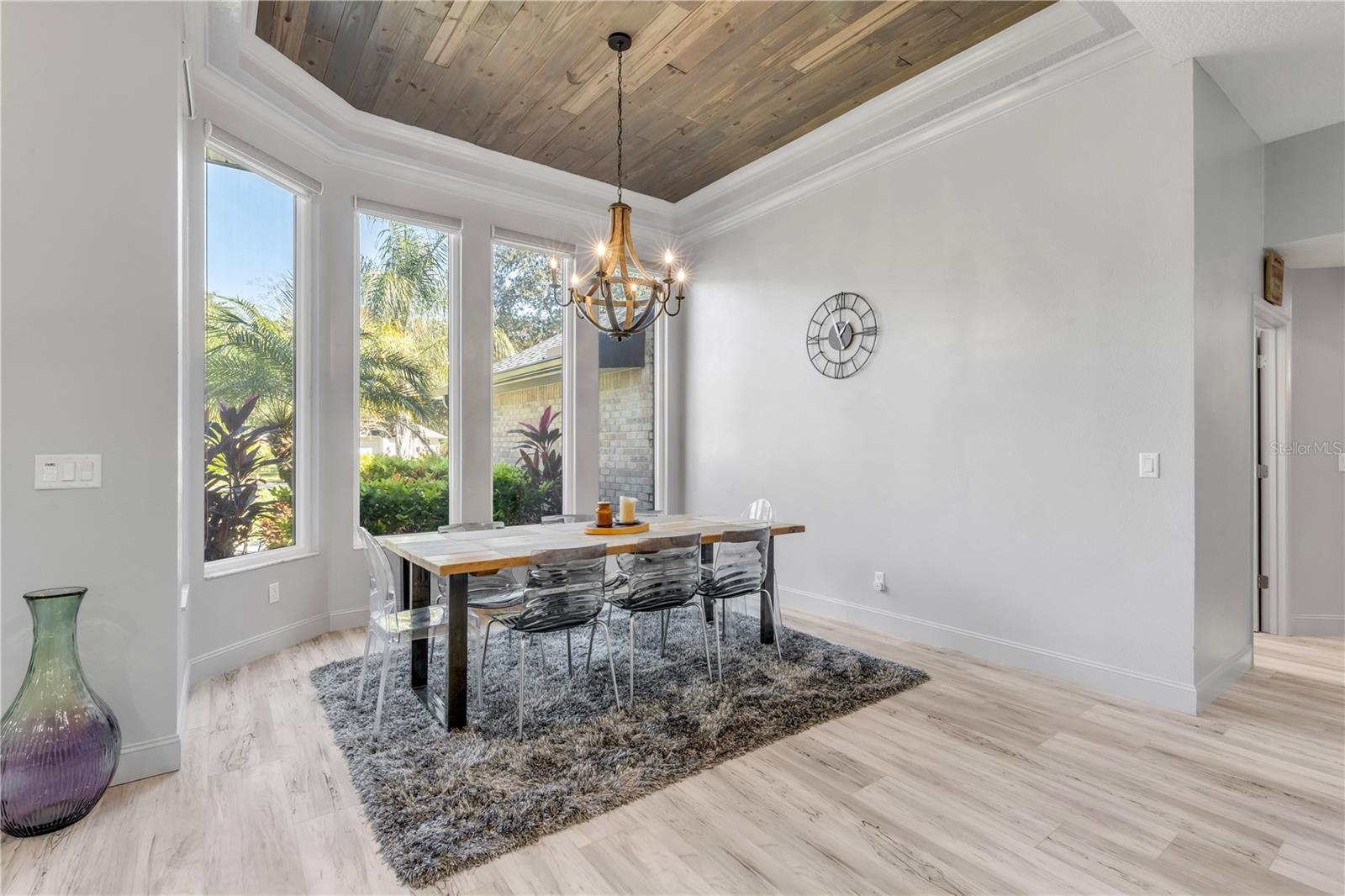 Image 76 of 80 For 52 Cambridge Trace