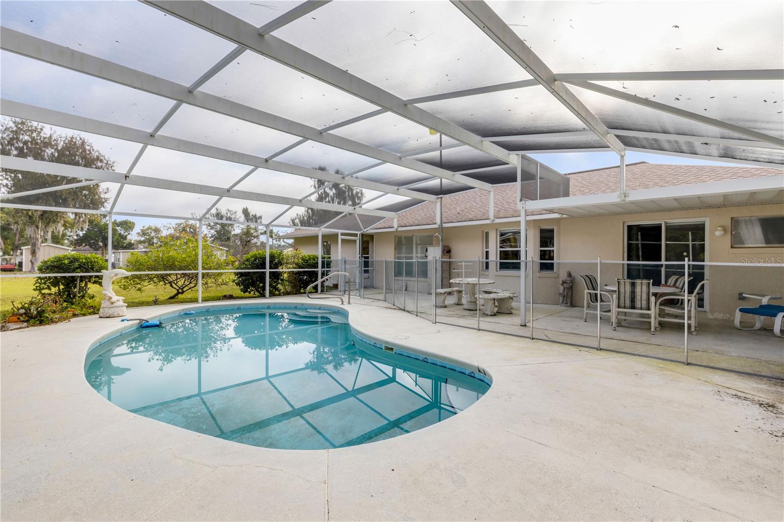 Image 33 of 39 For 2239 Robin Road