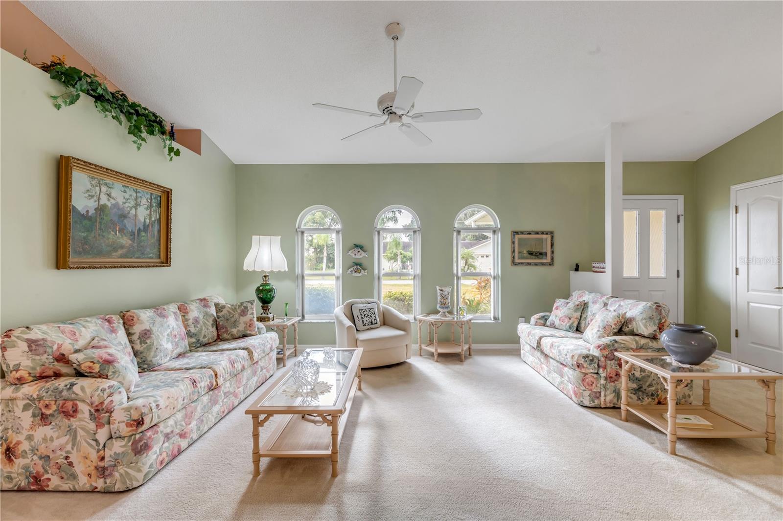 Image 6 of 39 For 2239 Robin Road