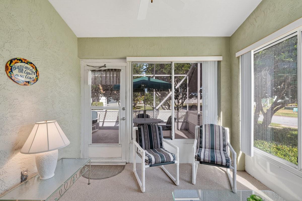 Image 34 of 47 For 670 Wellesley Court