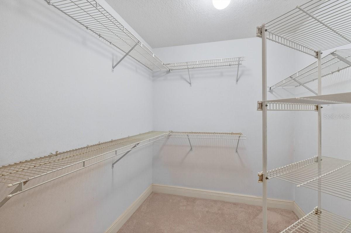 Image 42 of 47 For 670 Wellesley Court