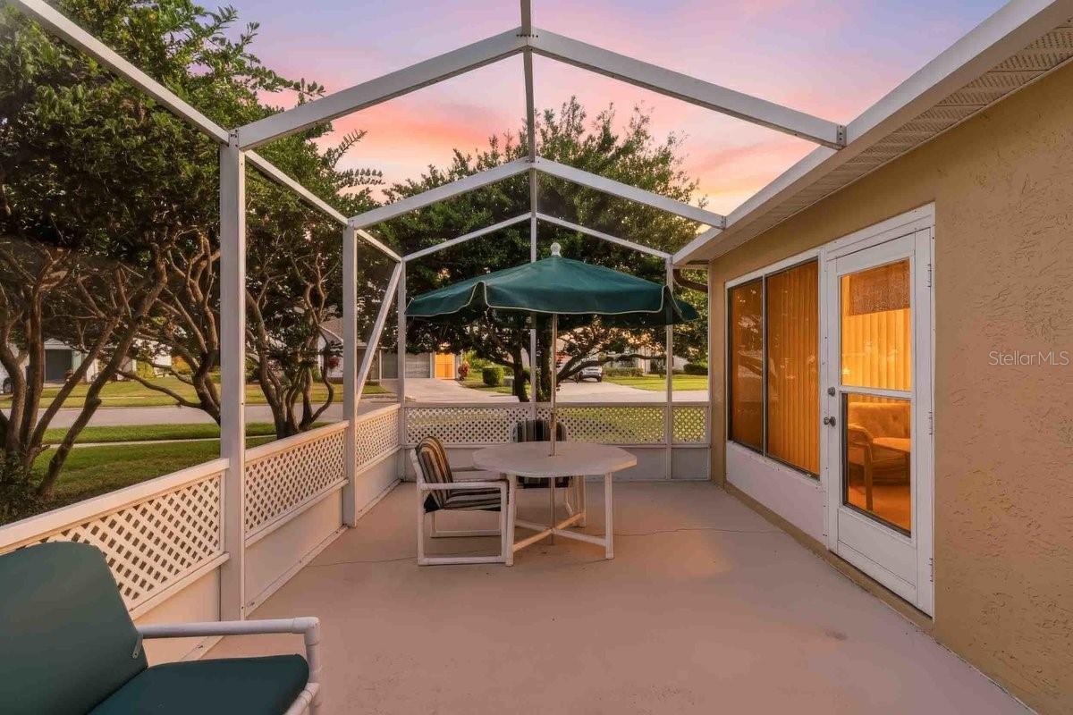 Image 7 of 47 For 670 Wellesley Court