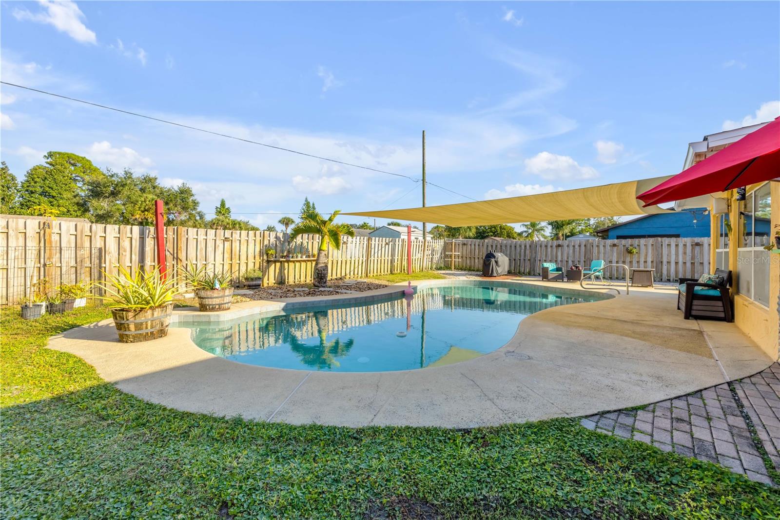 Image 26 of 33 For 2425 Travelers Palm Drive