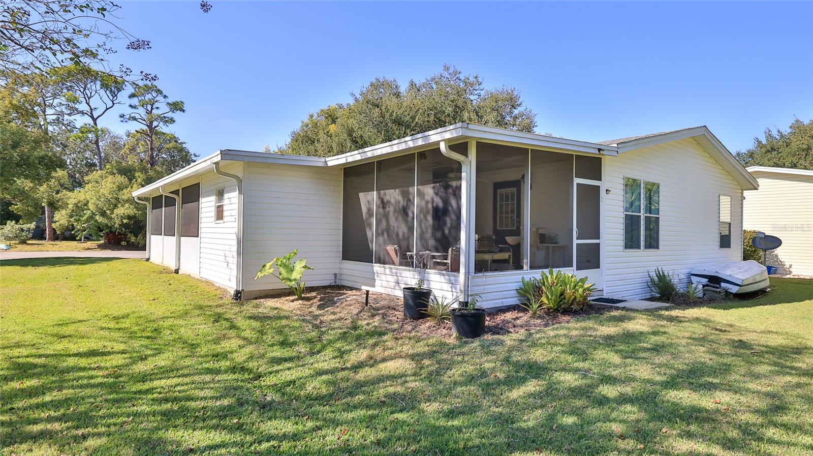 Image 2 of 42 For 153 Apache Court