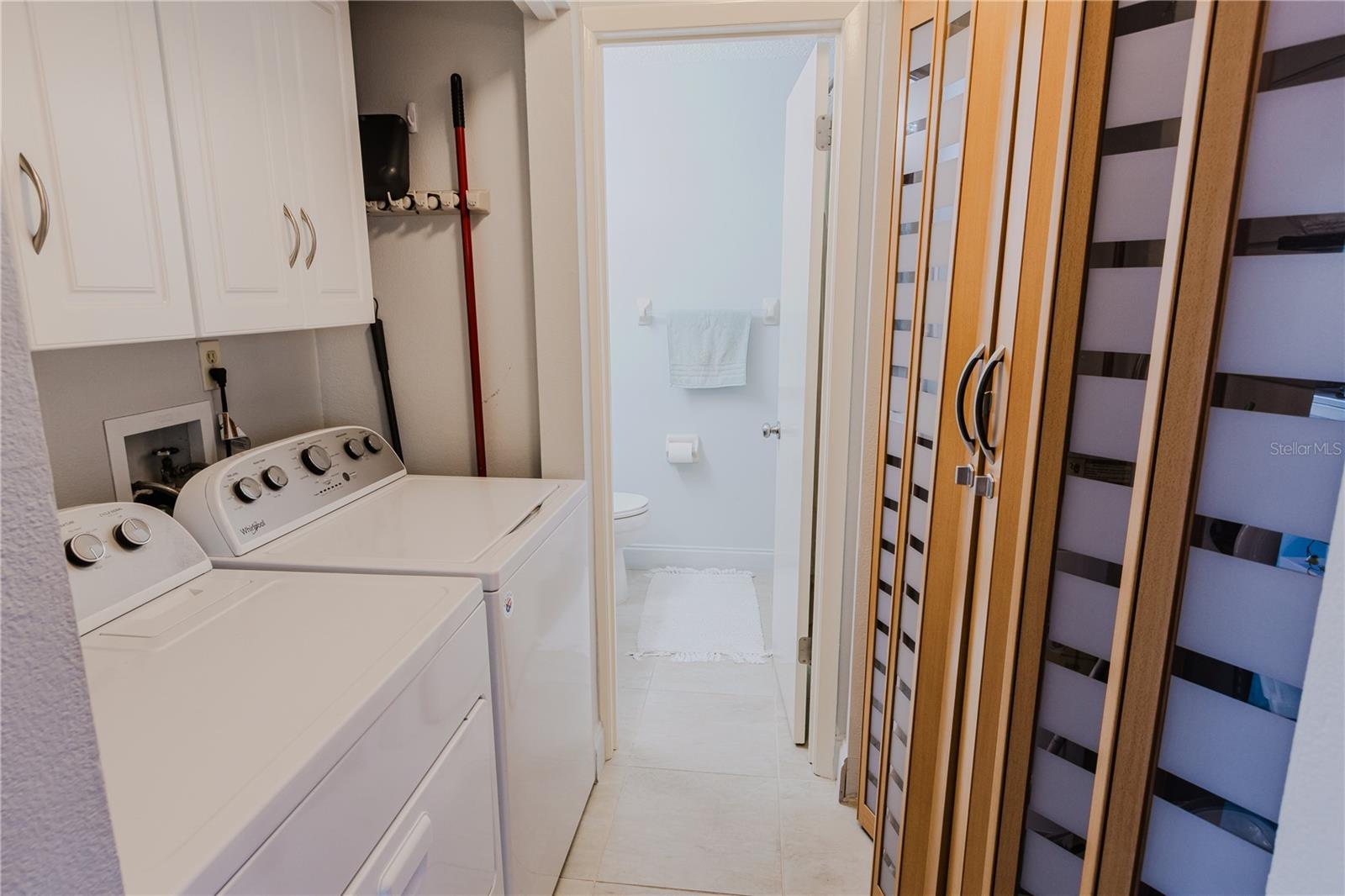 Image 20 of 41 For 163 Breezeway Court