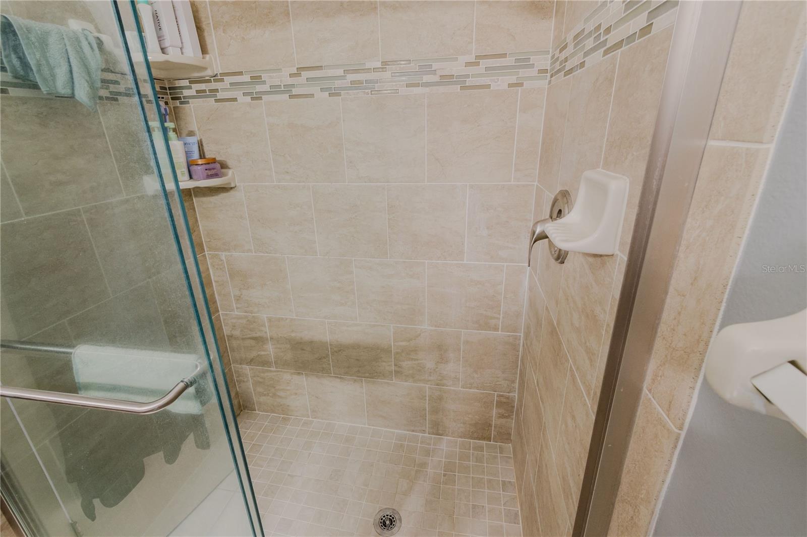 Image 32 of 41 For 163 Breezeway Court