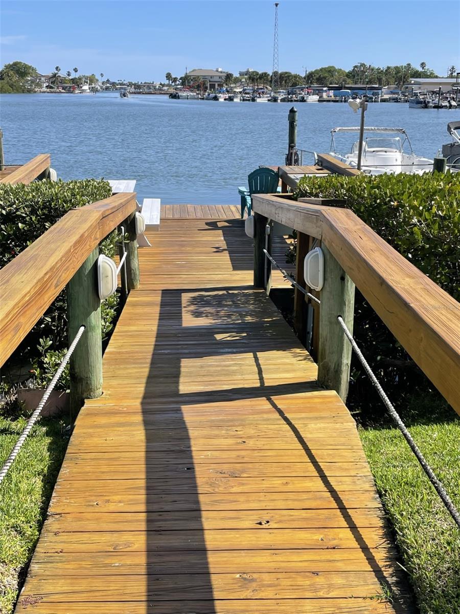 Image 38 of 41 For 163 Breezeway Court