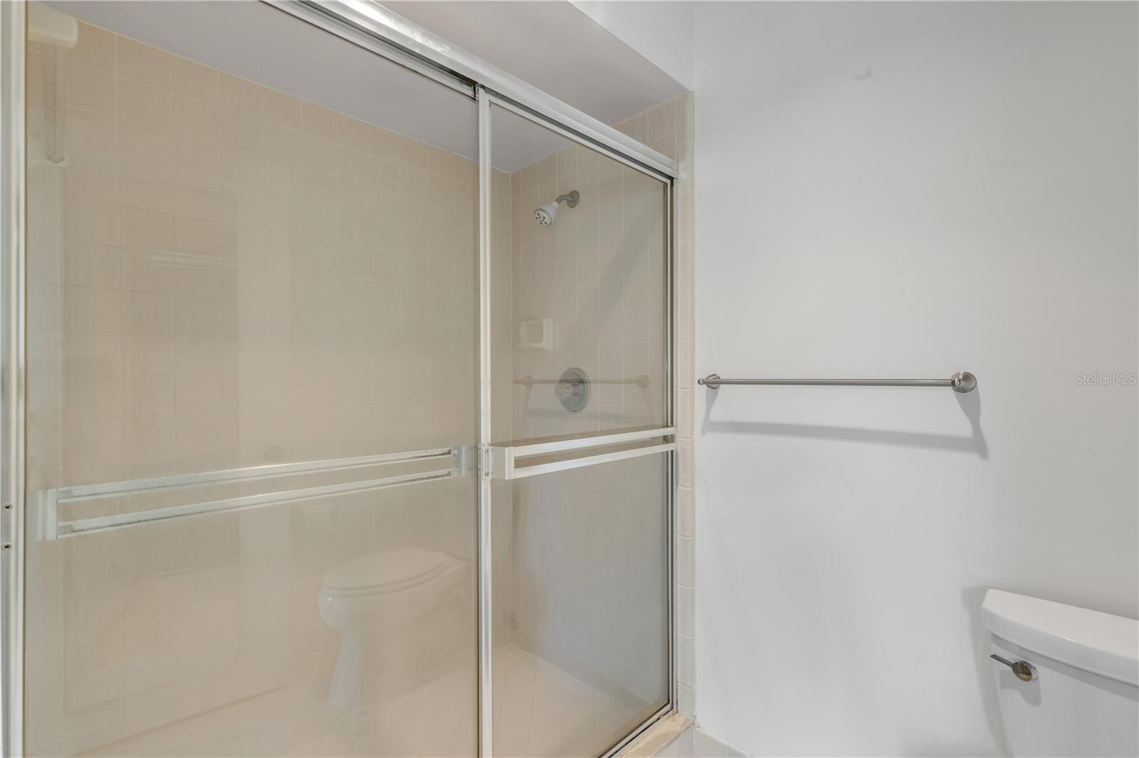 Image 29 of 59 For 706 Tantallon Court