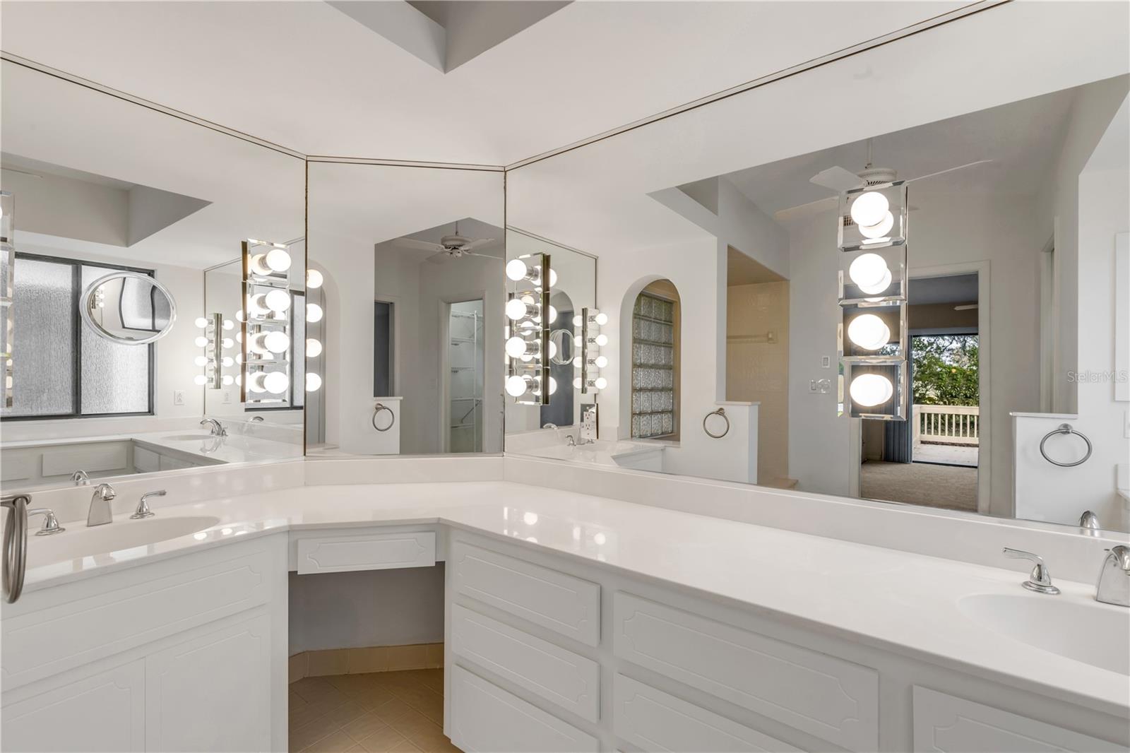 Image 34 of 59 For 706 Tantallon Court