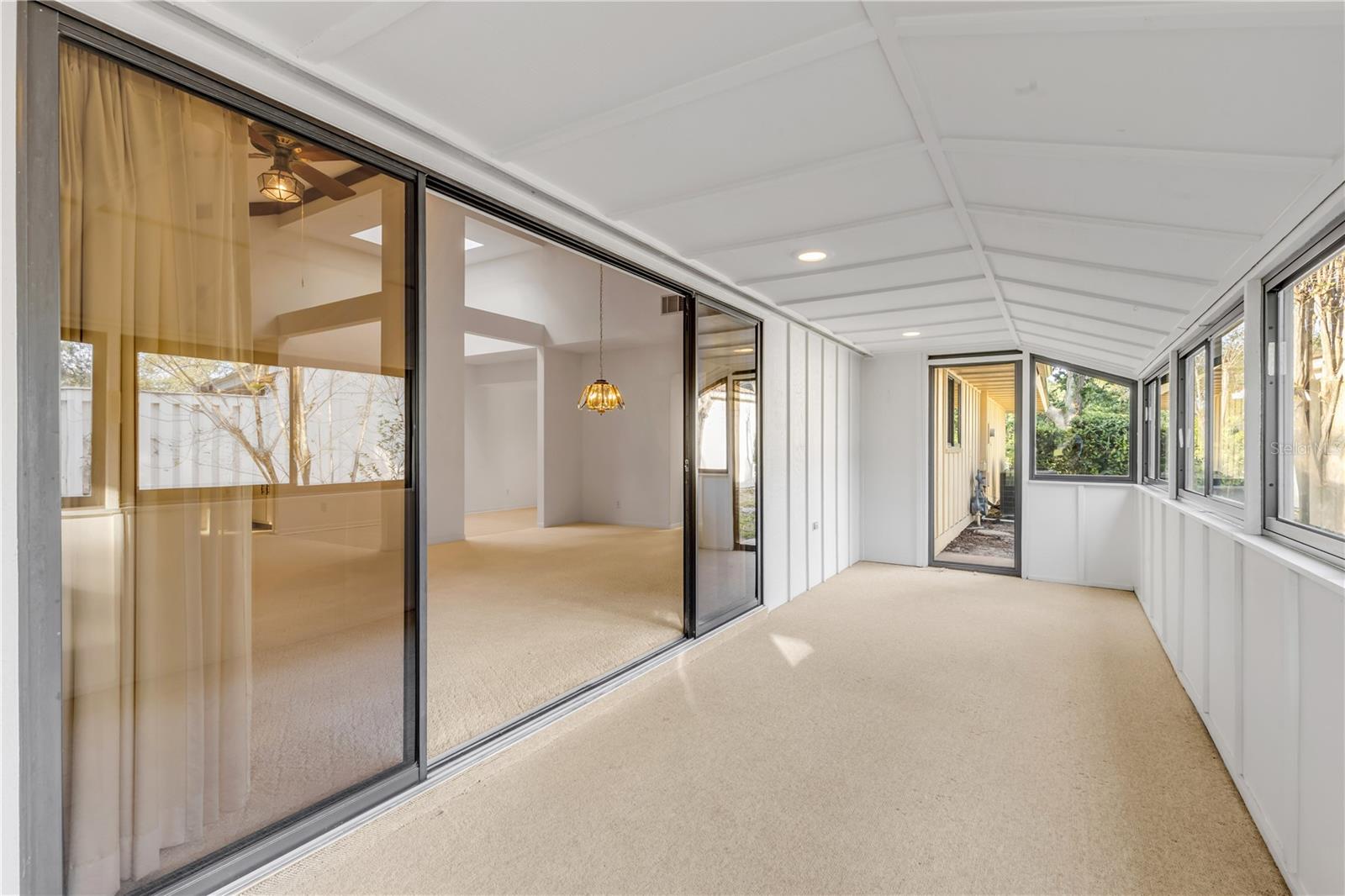 Image 39 of 59 For 706 Tantallon Court