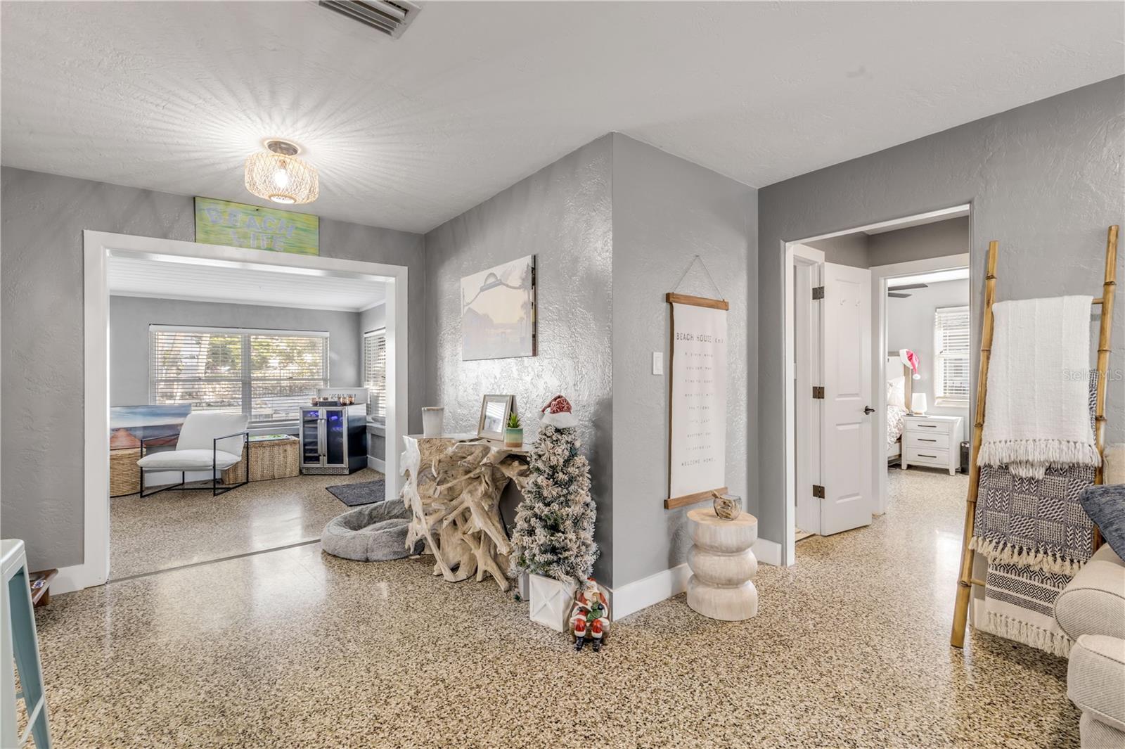 Image 29 of 76 For 402 Lincoln Avenue