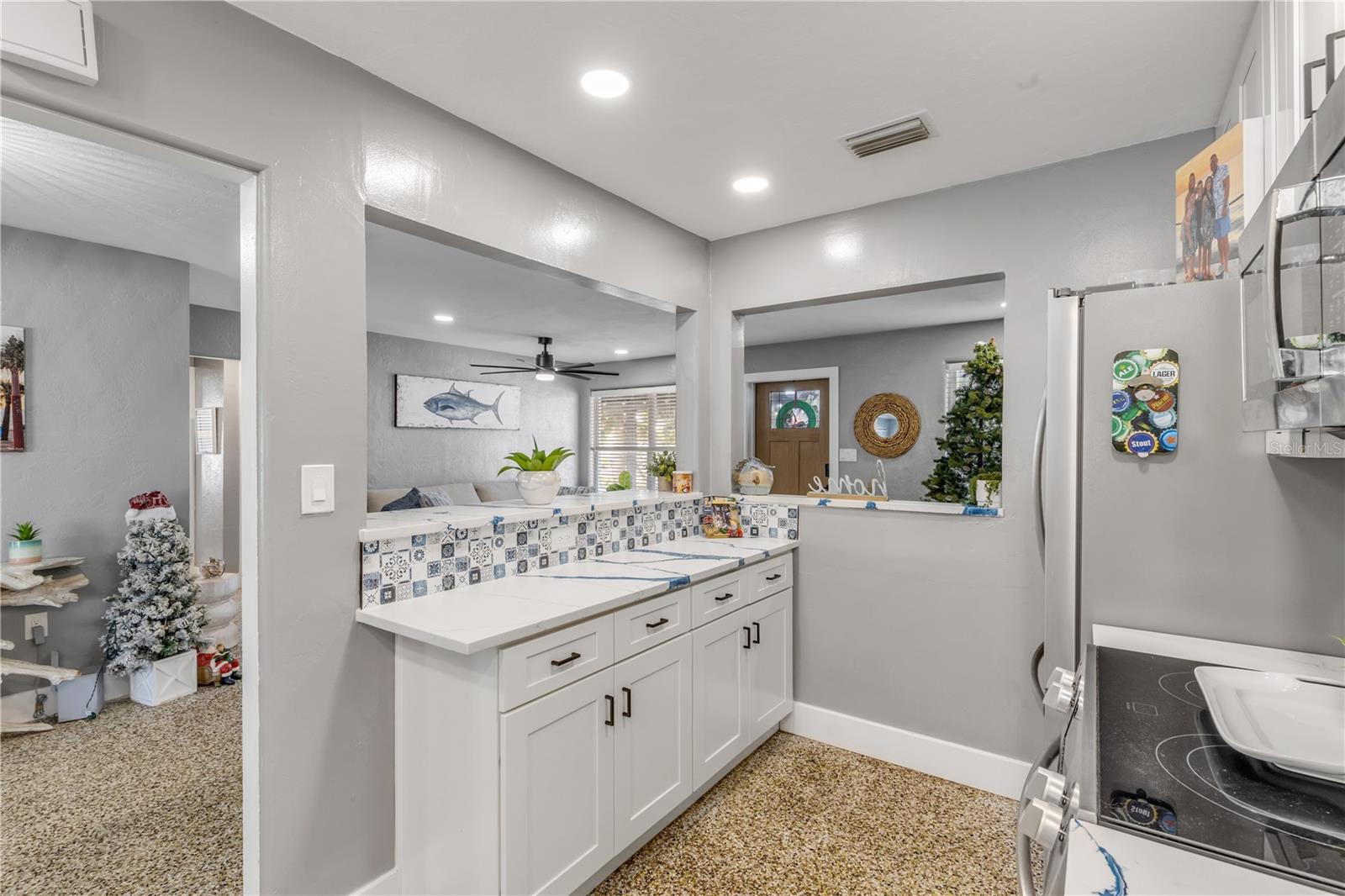 Image 37 of 76 For 402 Lincoln Avenue