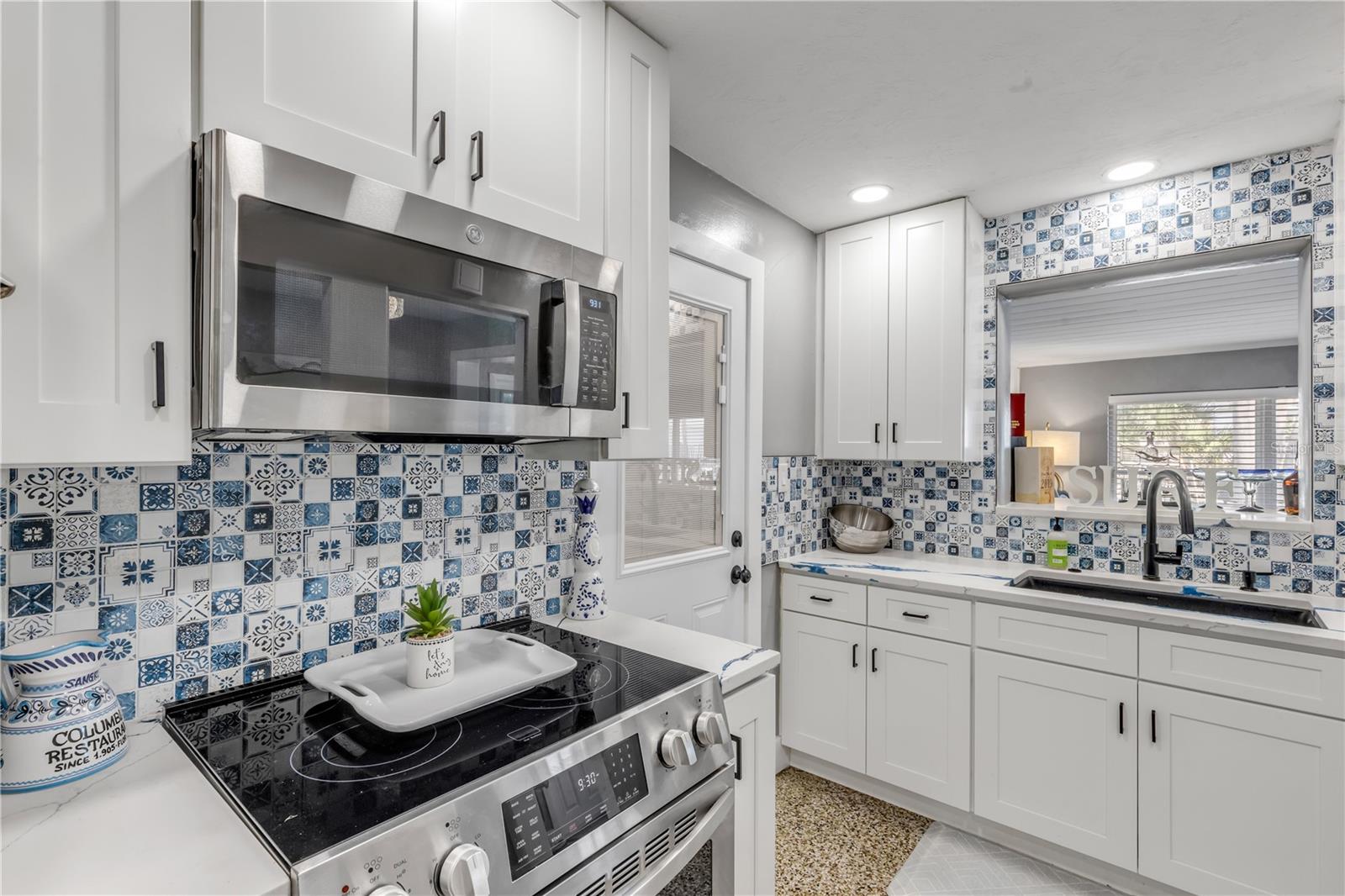 Image 39 of 76 For 402 Lincoln Avenue