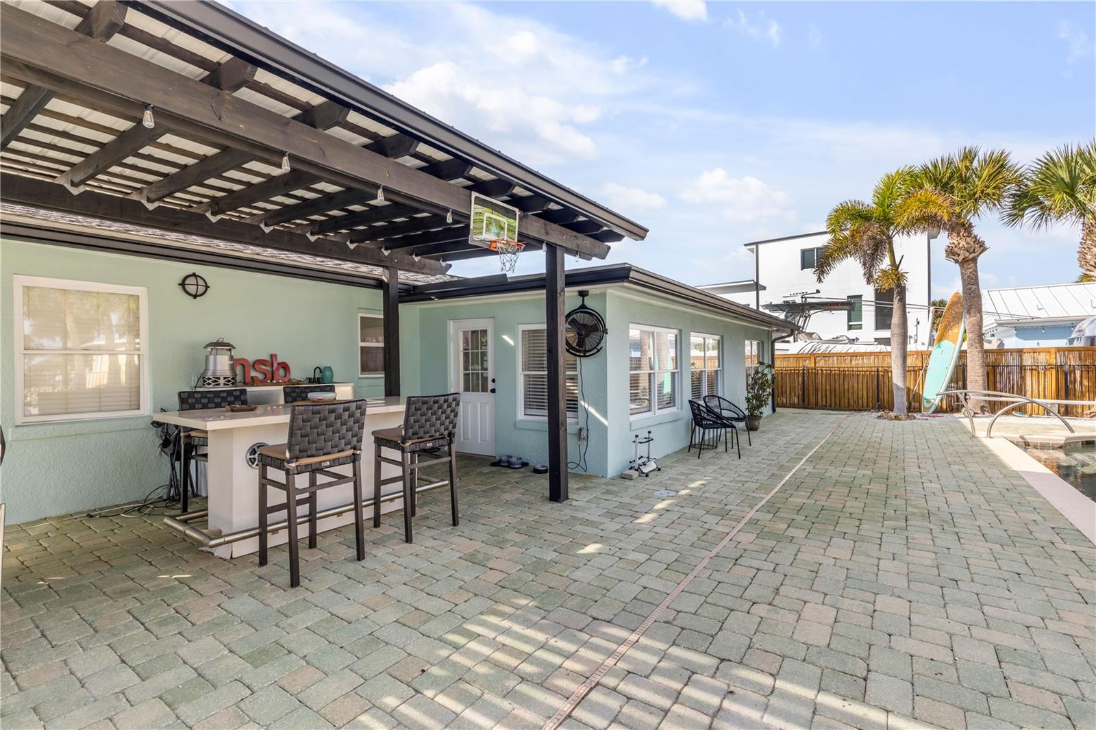 Image 54 of 76 For 402 Lincoln Avenue