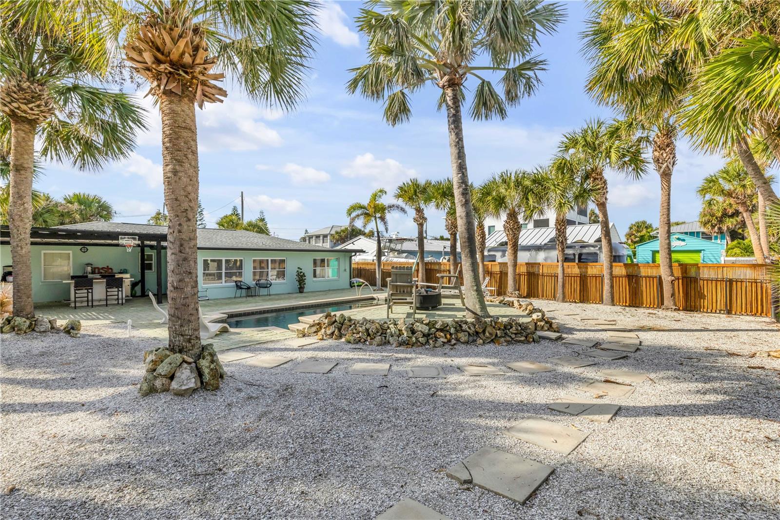 Image 58 of 76 For 402 Lincoln Avenue