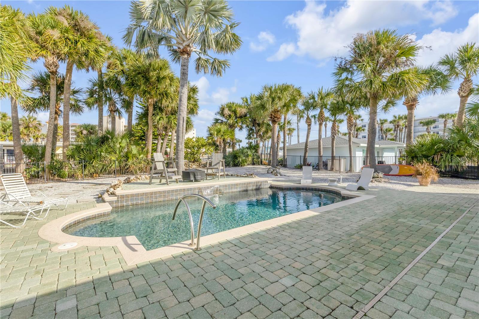 Image 60 of 76 For 402 Lincoln Avenue