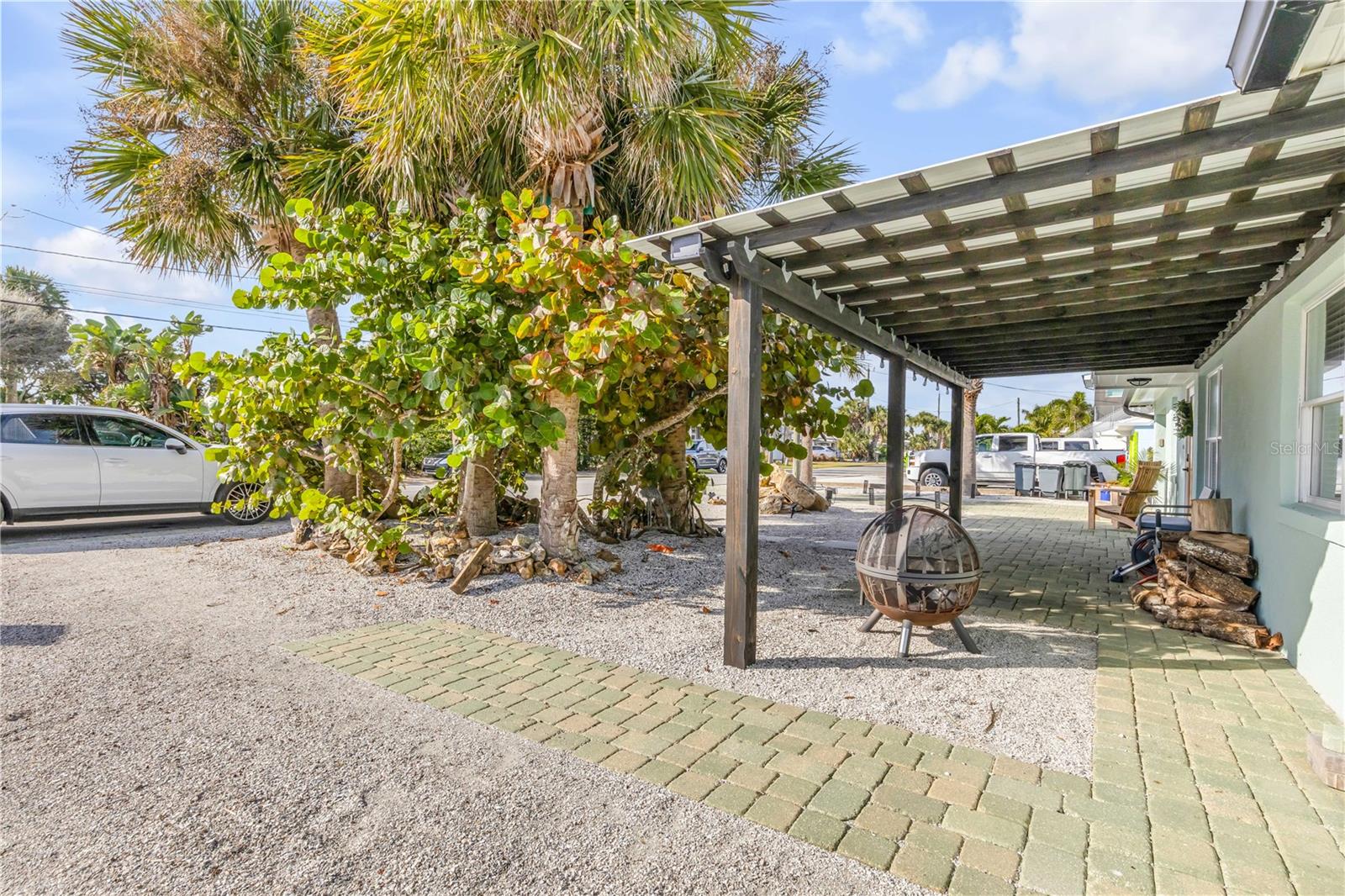 Image 65 of 76 For 402 Lincoln Avenue