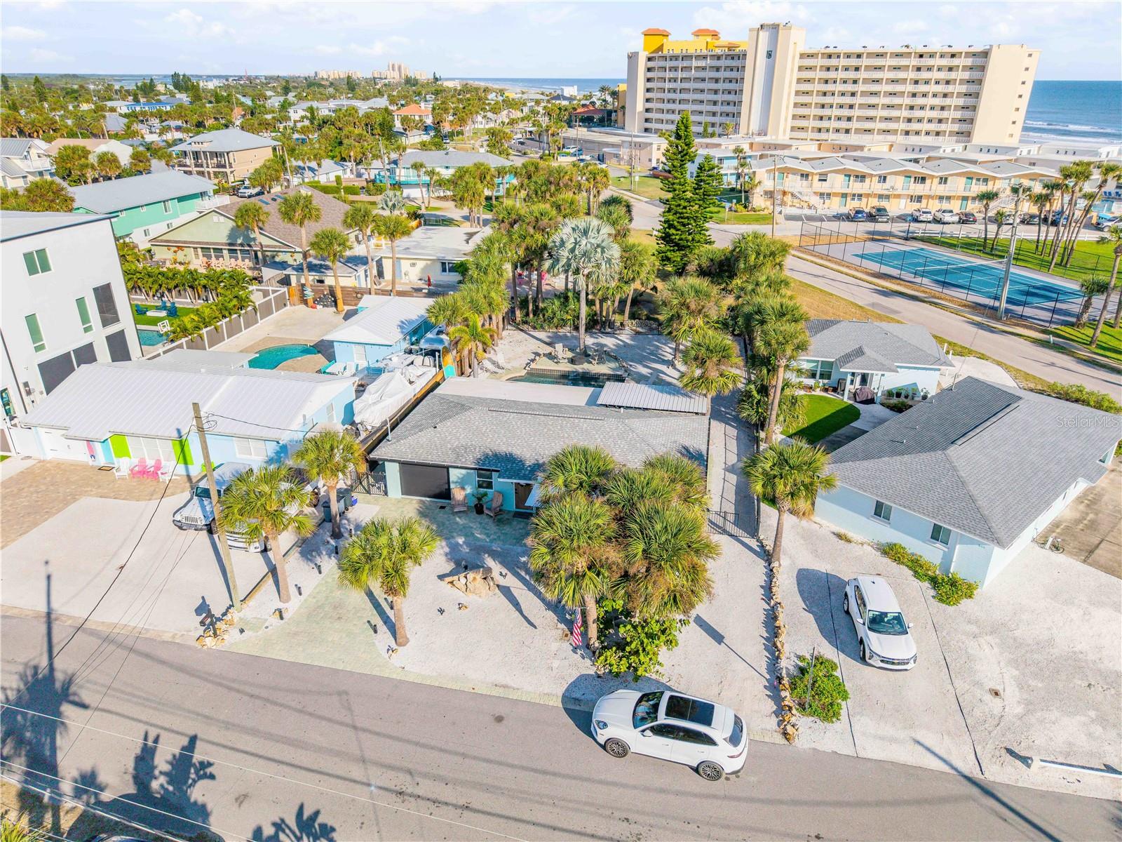 Image 7 of 76 For 402 Lincoln Avenue