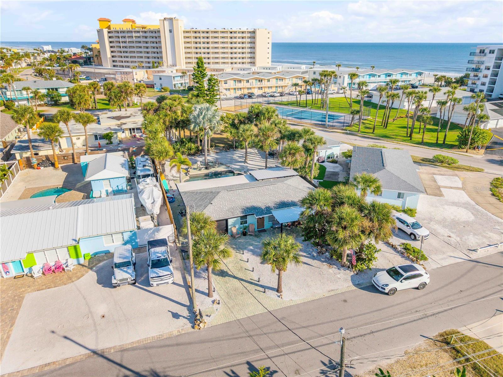 Image 8 of 76 For 402 Lincoln Avenue