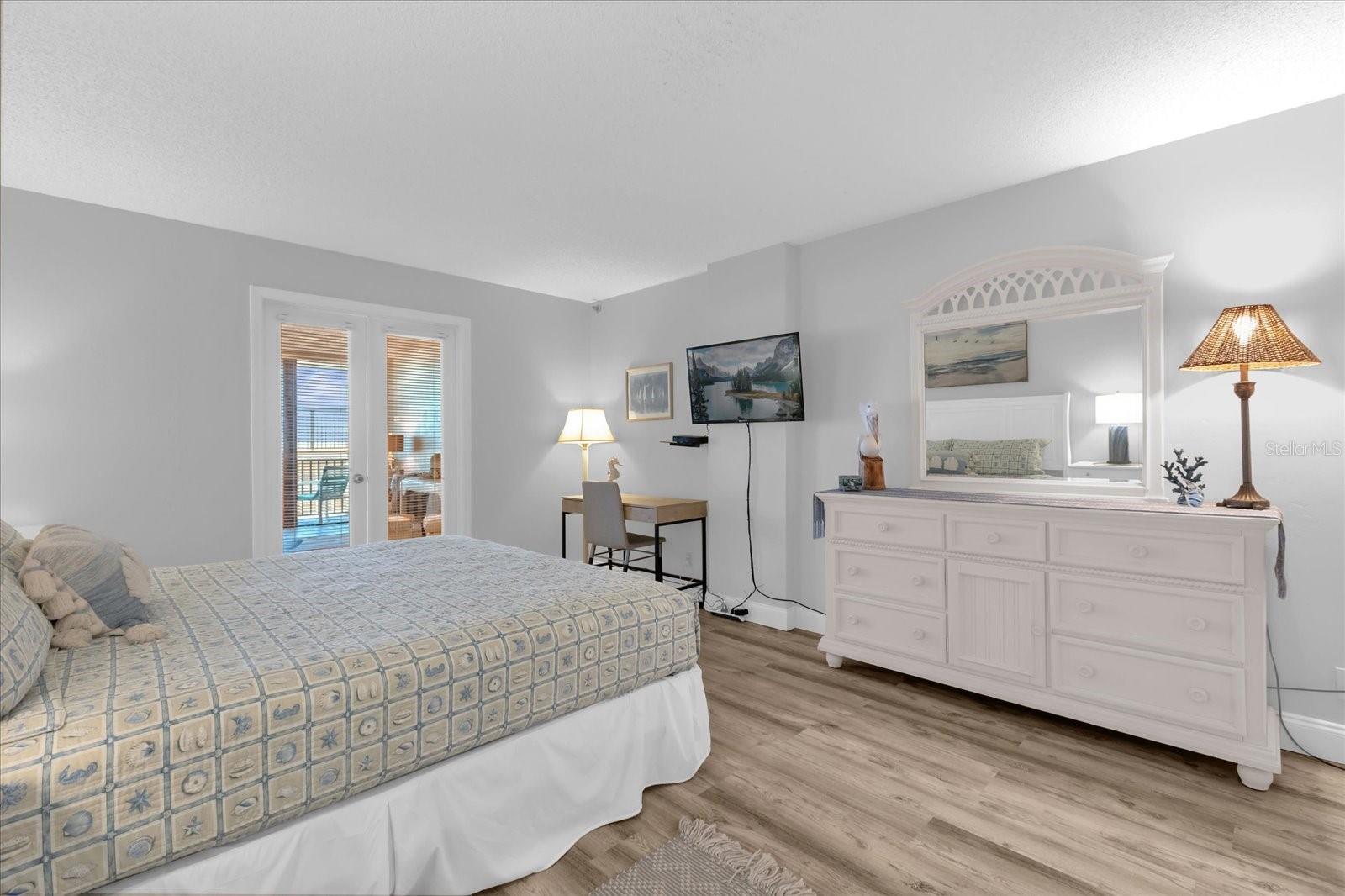 Image 17 of 42 For 4139 Atlantic Avenue B103